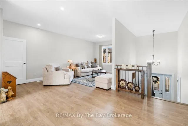 146 Mary St, Clearview 5