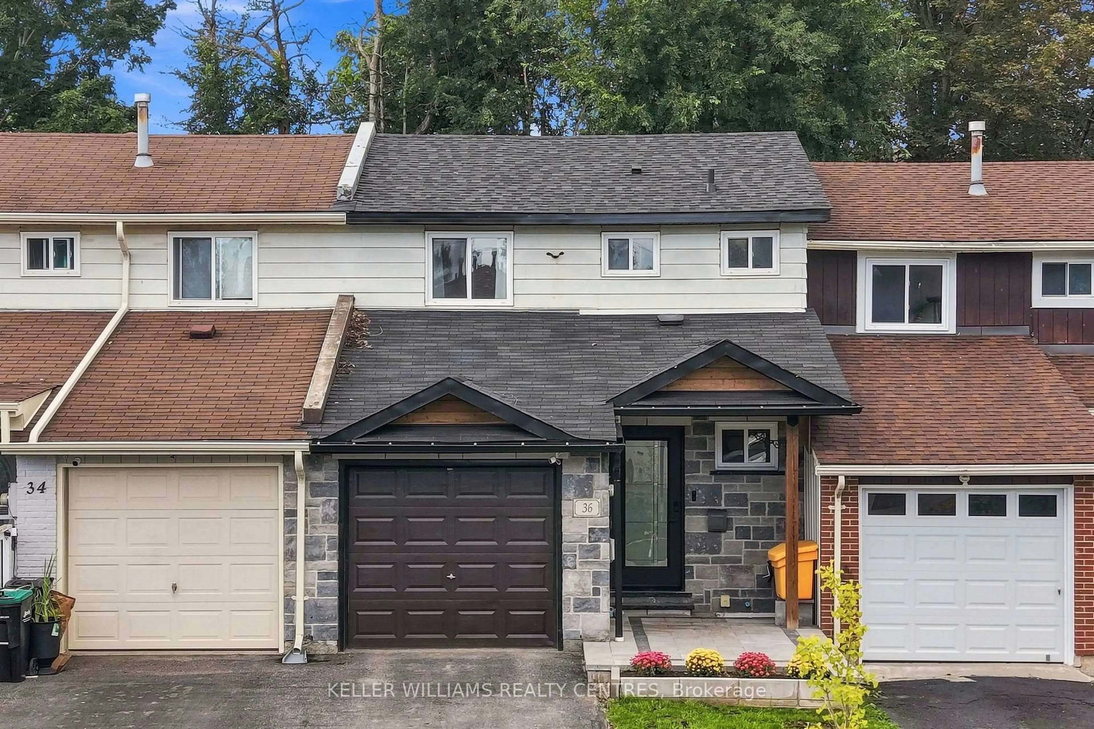 Unknown for 36 Chaucer Cres, Barrie Ontario L4N 4T7