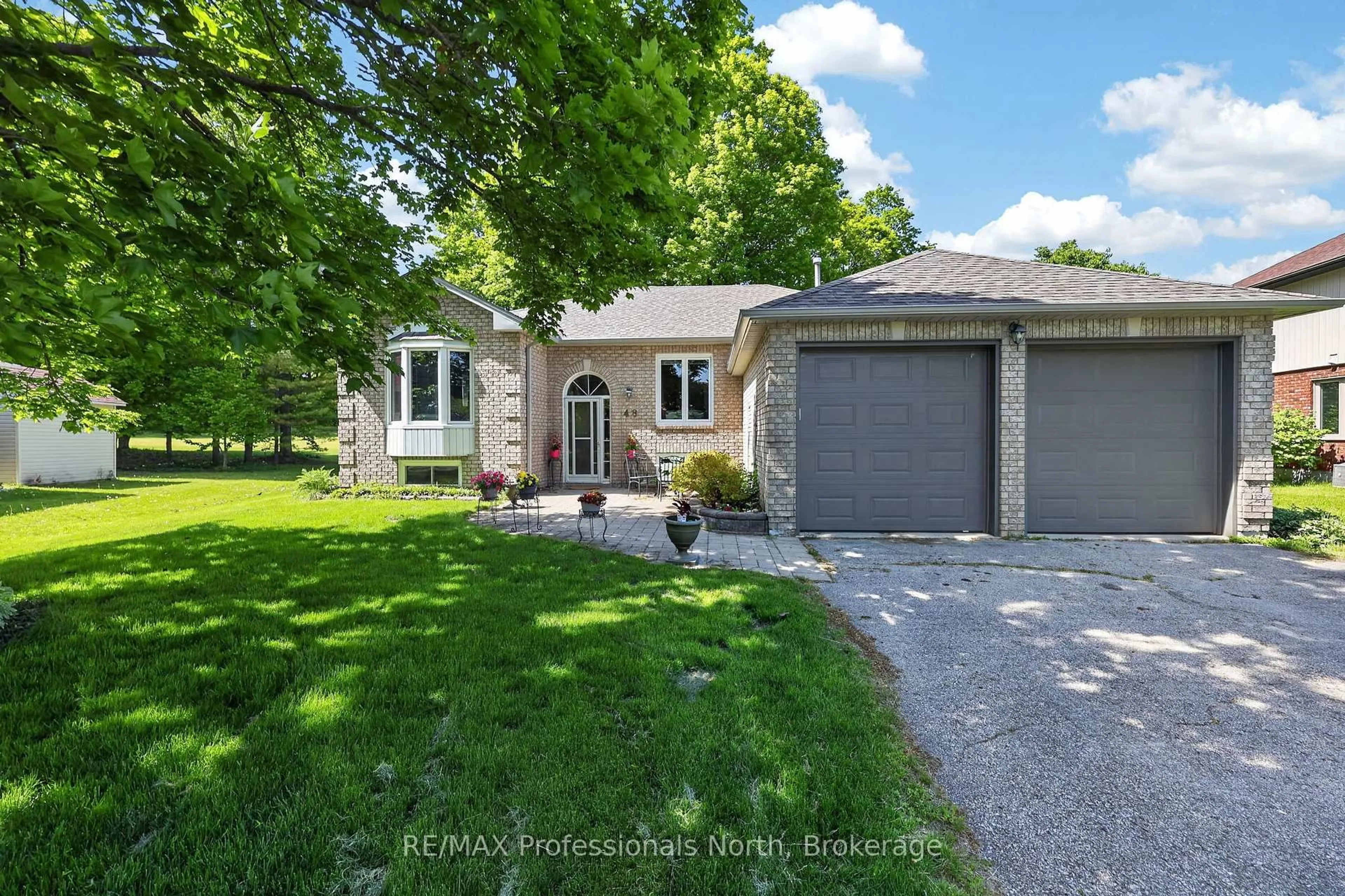 Unknown for 48 Fairway Cres, Wasaga Beach Ontario L9Z 1B8