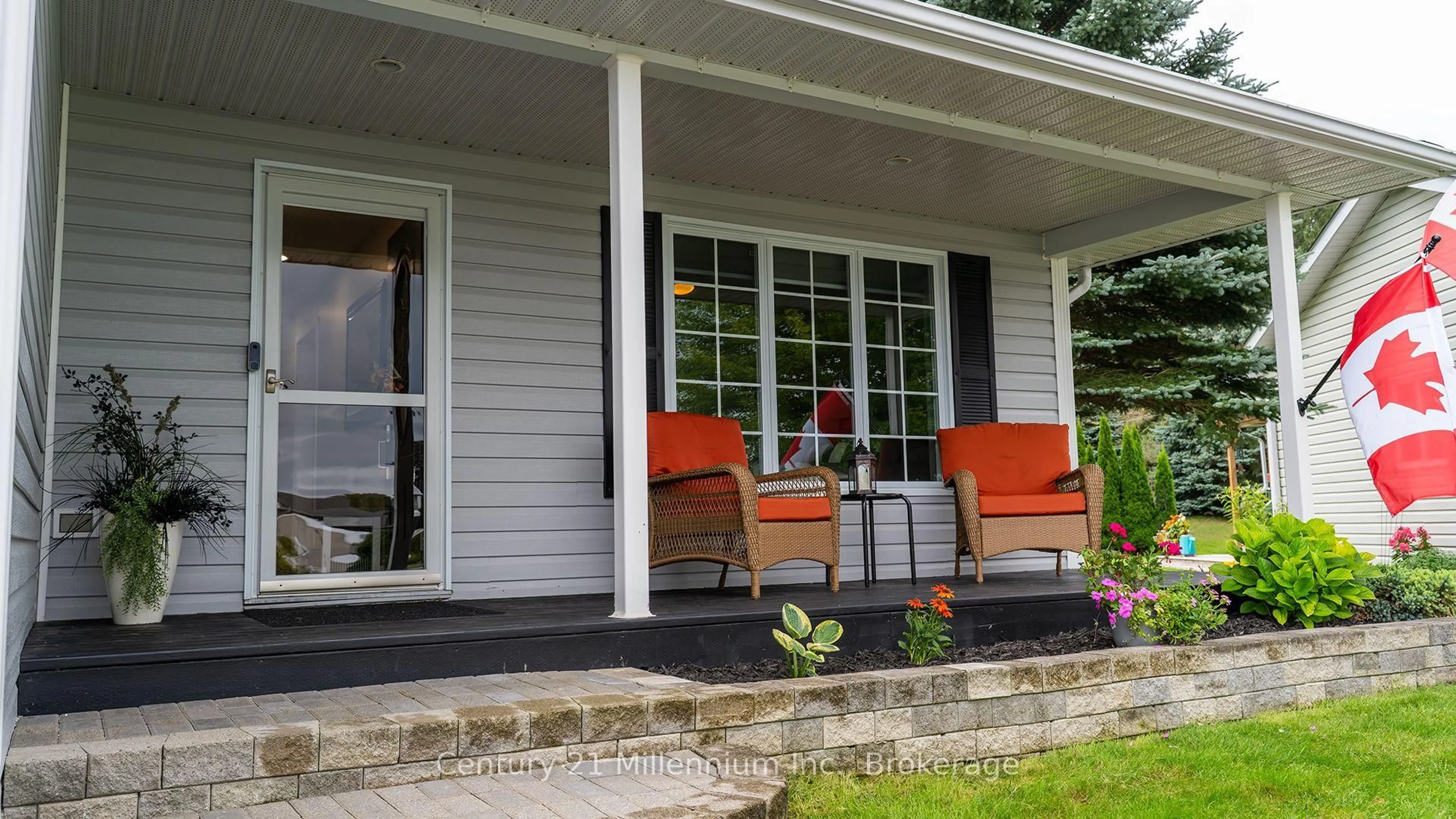 Patio, street for 12 Illinois Cres, Wasaga Beach Ontario L9Z 3A8