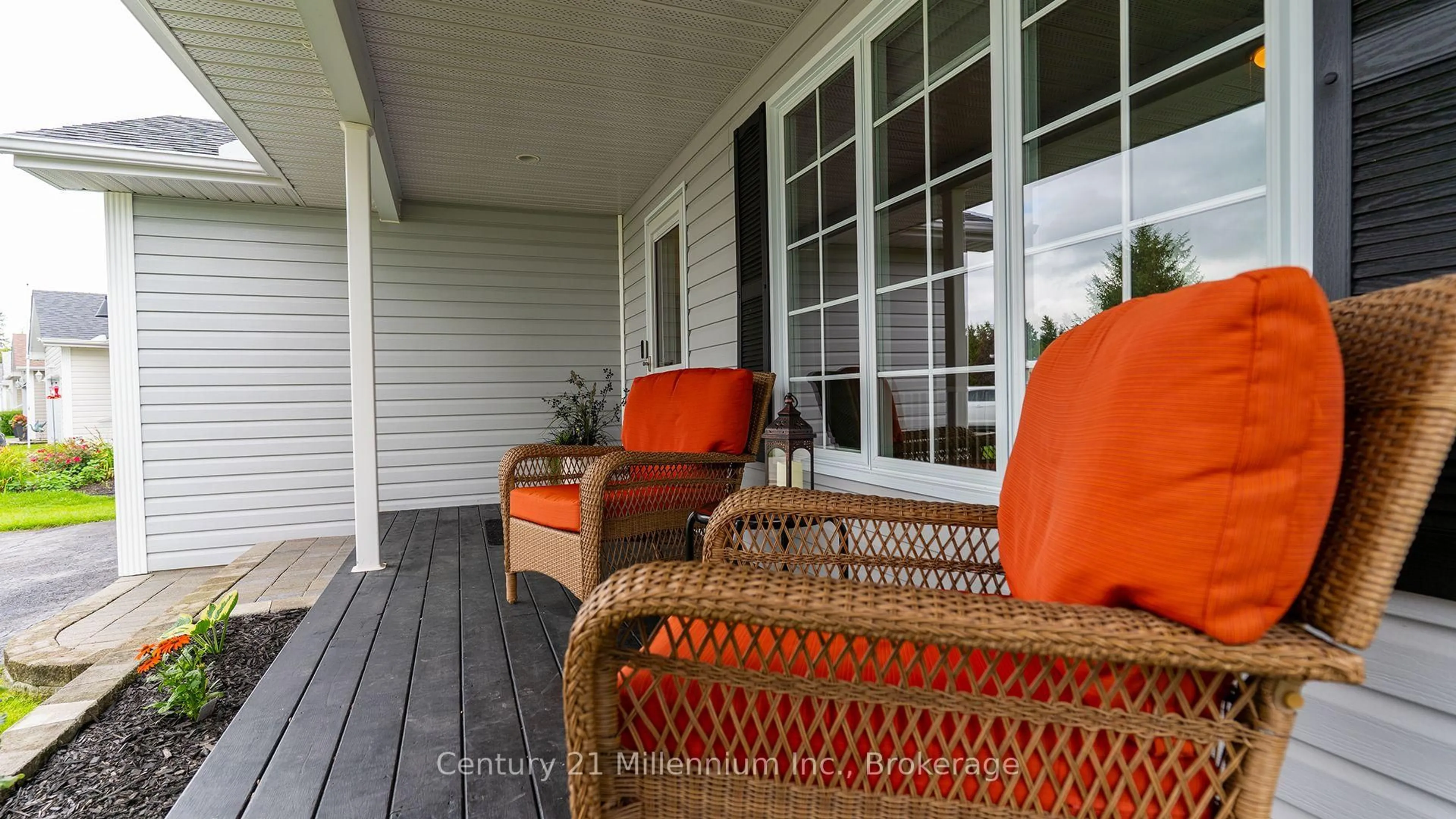 Patio, street for 12 Illinois Cres, Wasaga Beach Ontario L9Z 3A8