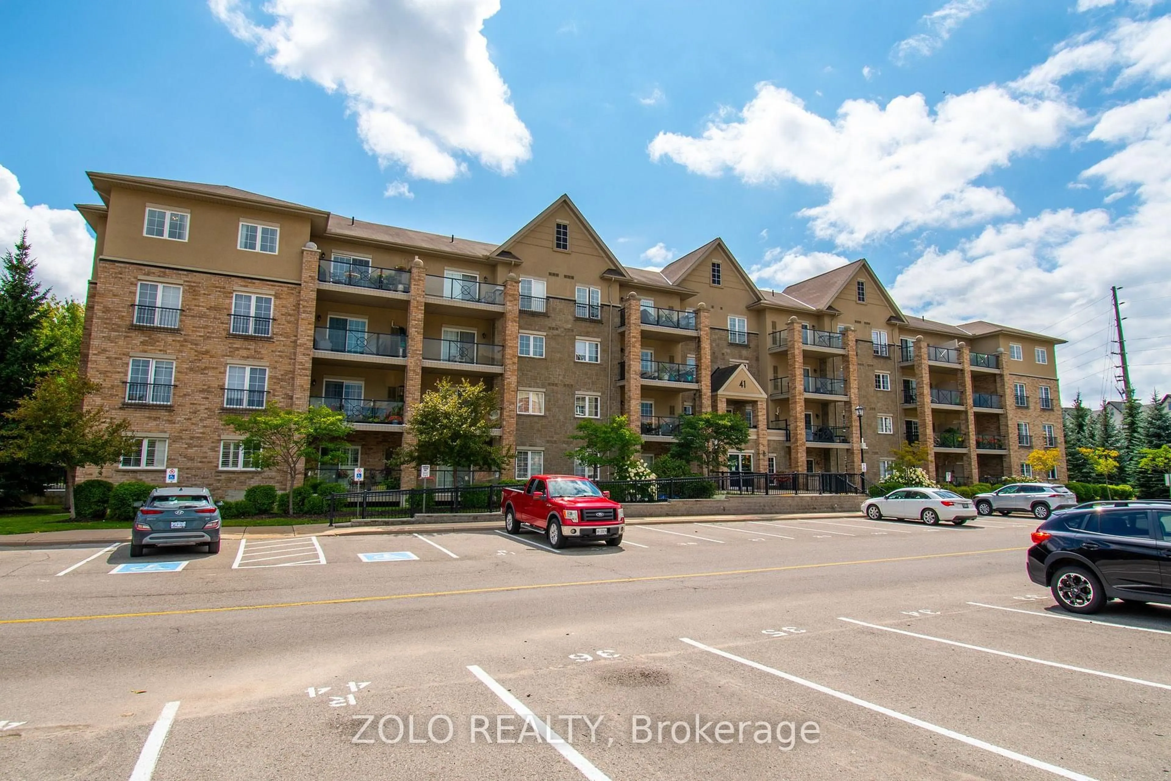 Unknown for 41 Ferndale Dr #312, Barrie Ontario L4N 5T6