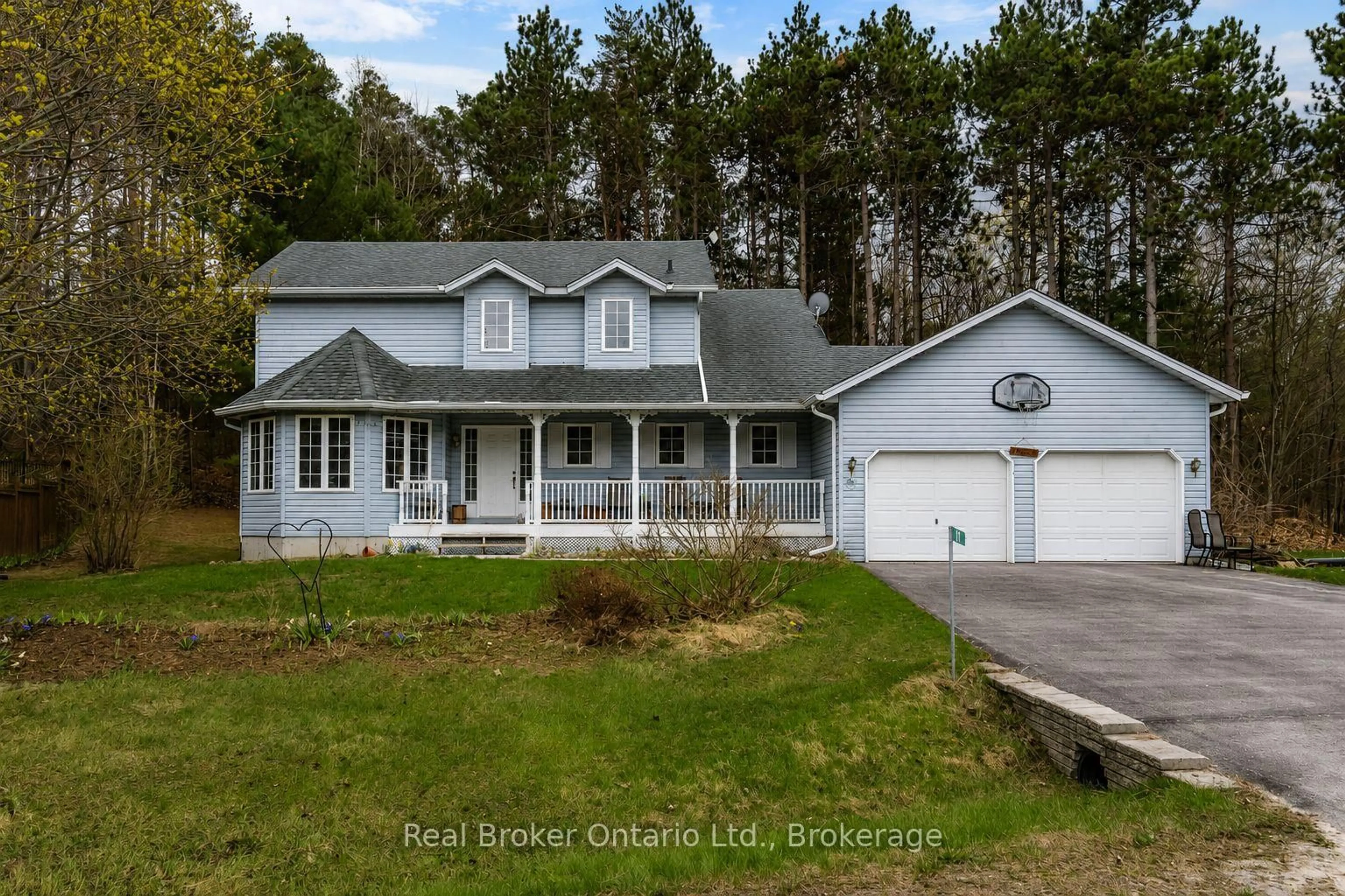 A pic from outside/outdoor area/front of a property/back of a property/a pic from drone, water/lake/river/ocean view for 11 Campbell Crt, Springwater Ontario L0L 1V0