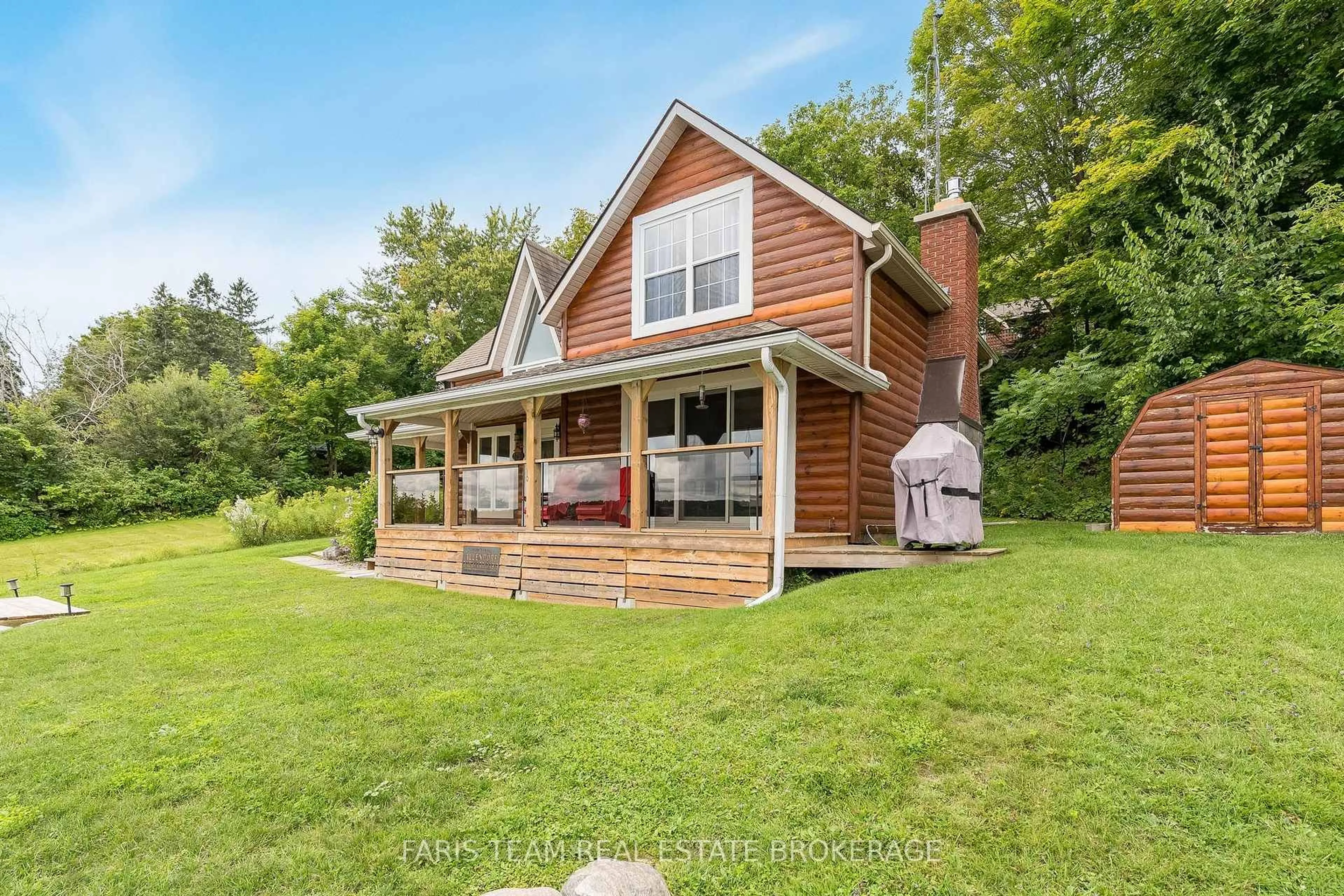 Home with vinyl exterior material, water/lake/river/ocean view for 375 Champlain Rd, Penetanguishene Ontario L9M 1S3