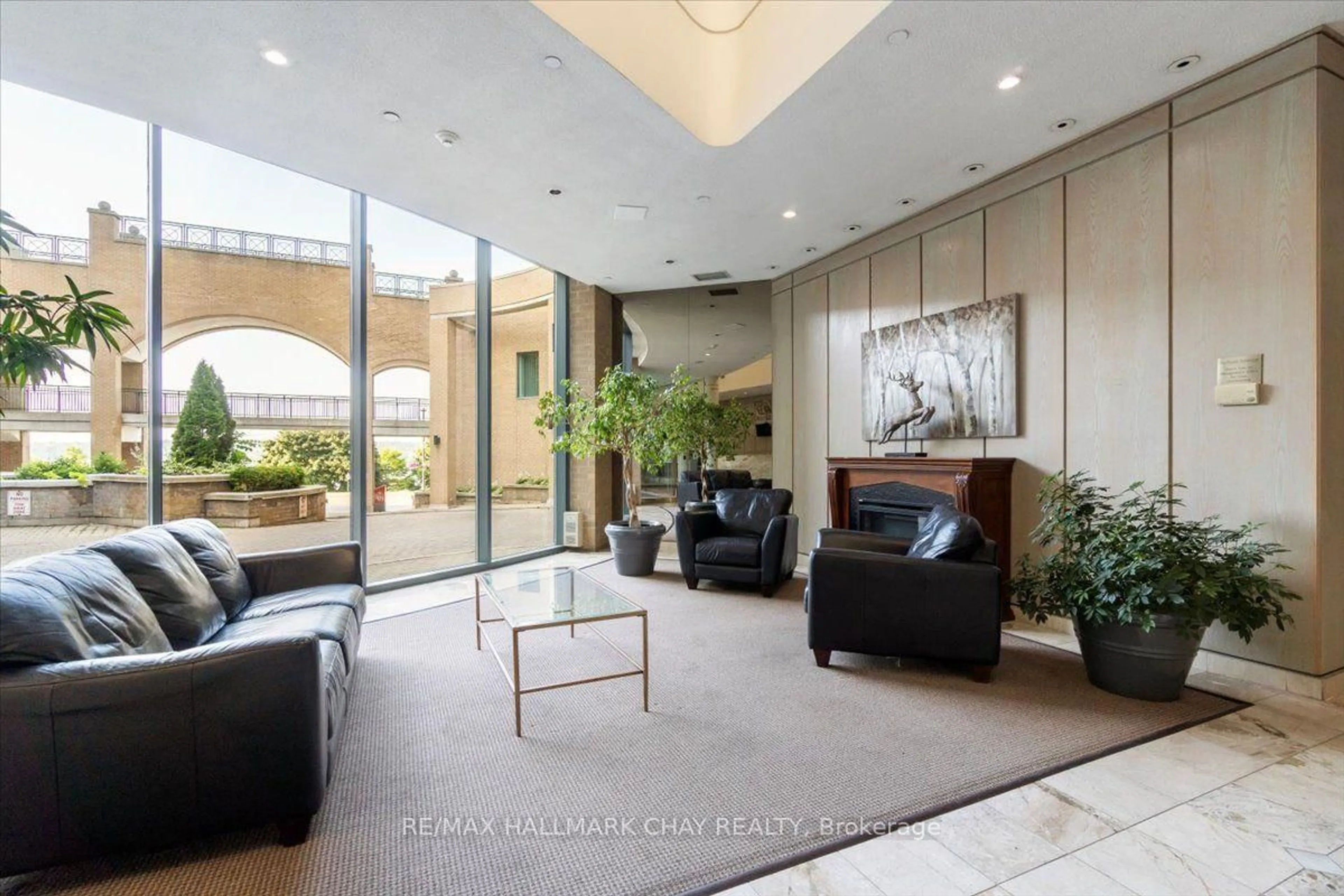 Lobby for 140 Dunlop St #407, Barrie Ontario L4M 6H9