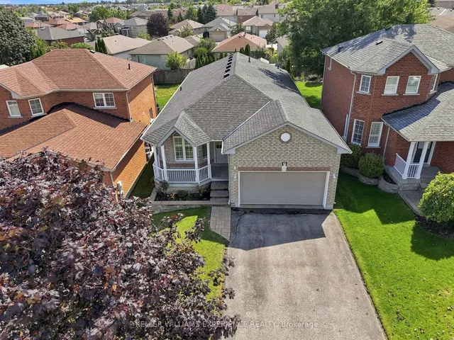 7 Stanley St, Barrie 2