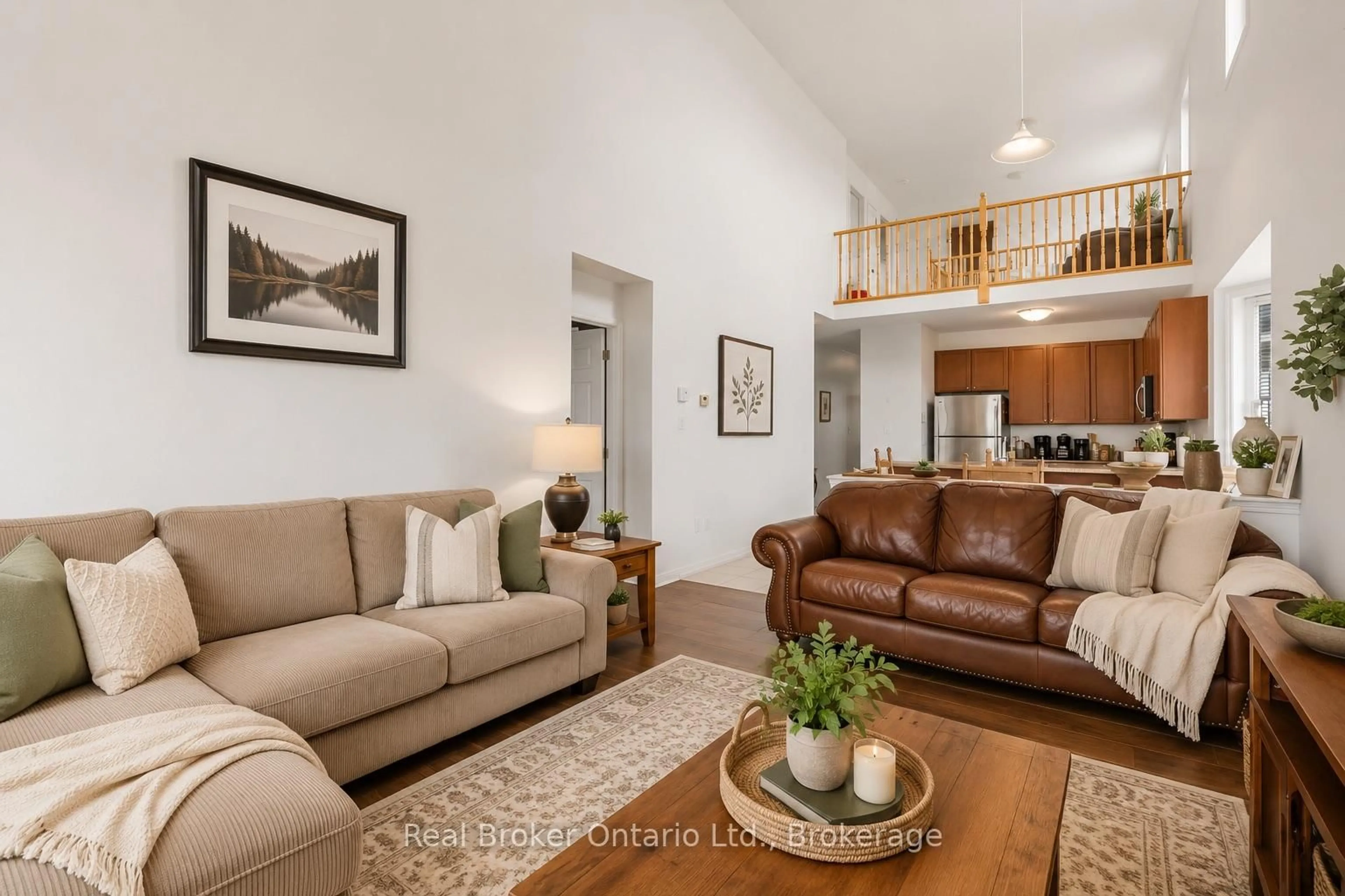 Living room with furniture, unknown for 39 PROVIDENCE Way, Wasaga Beach Ontario L9Z 0G3