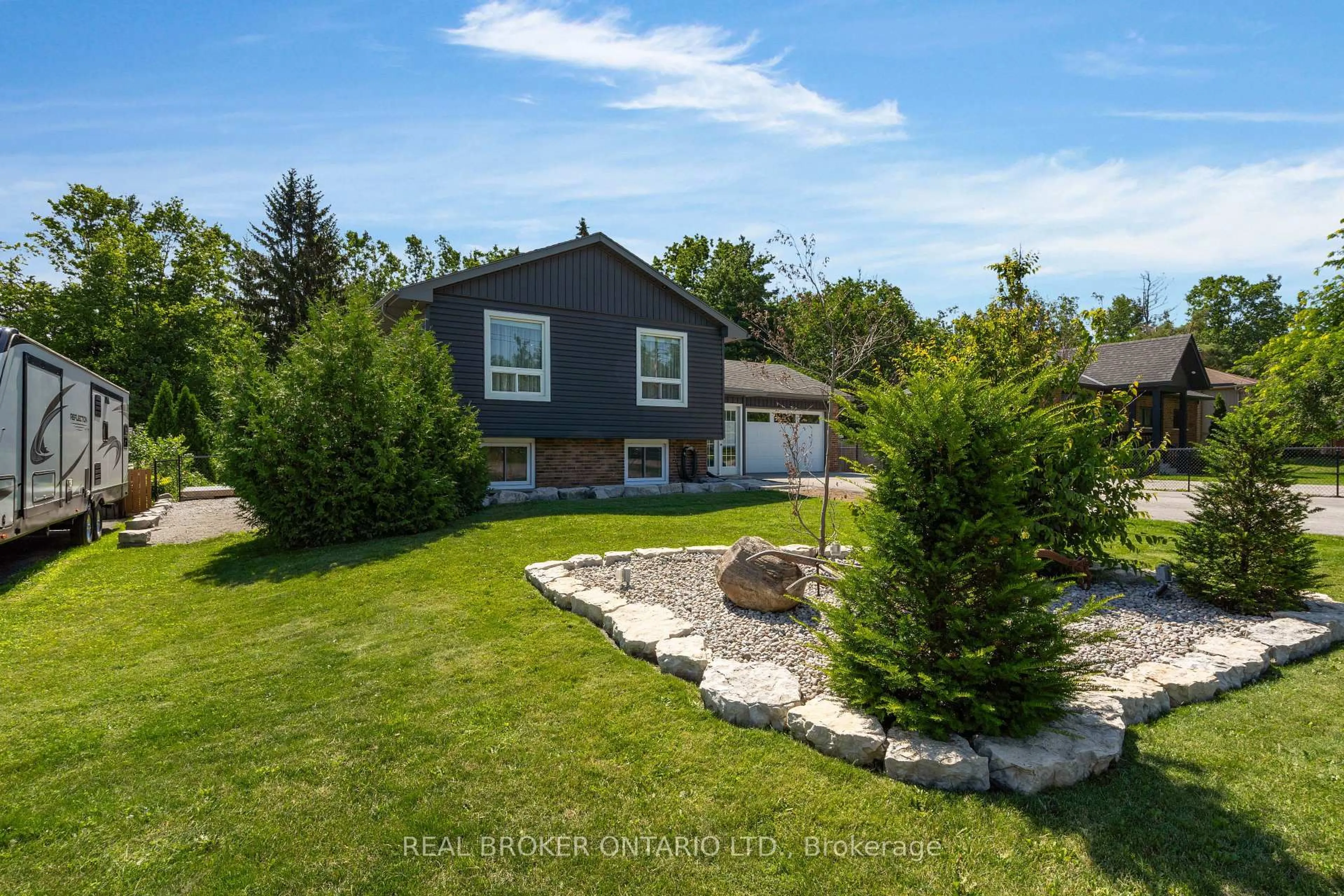 A pic from outside/outdoor area/front of a property/back of a property/a pic from drone, water/lake/river/ocean view for 975 Sunnidale Rd, Springwater Ontario L9X 0T6
