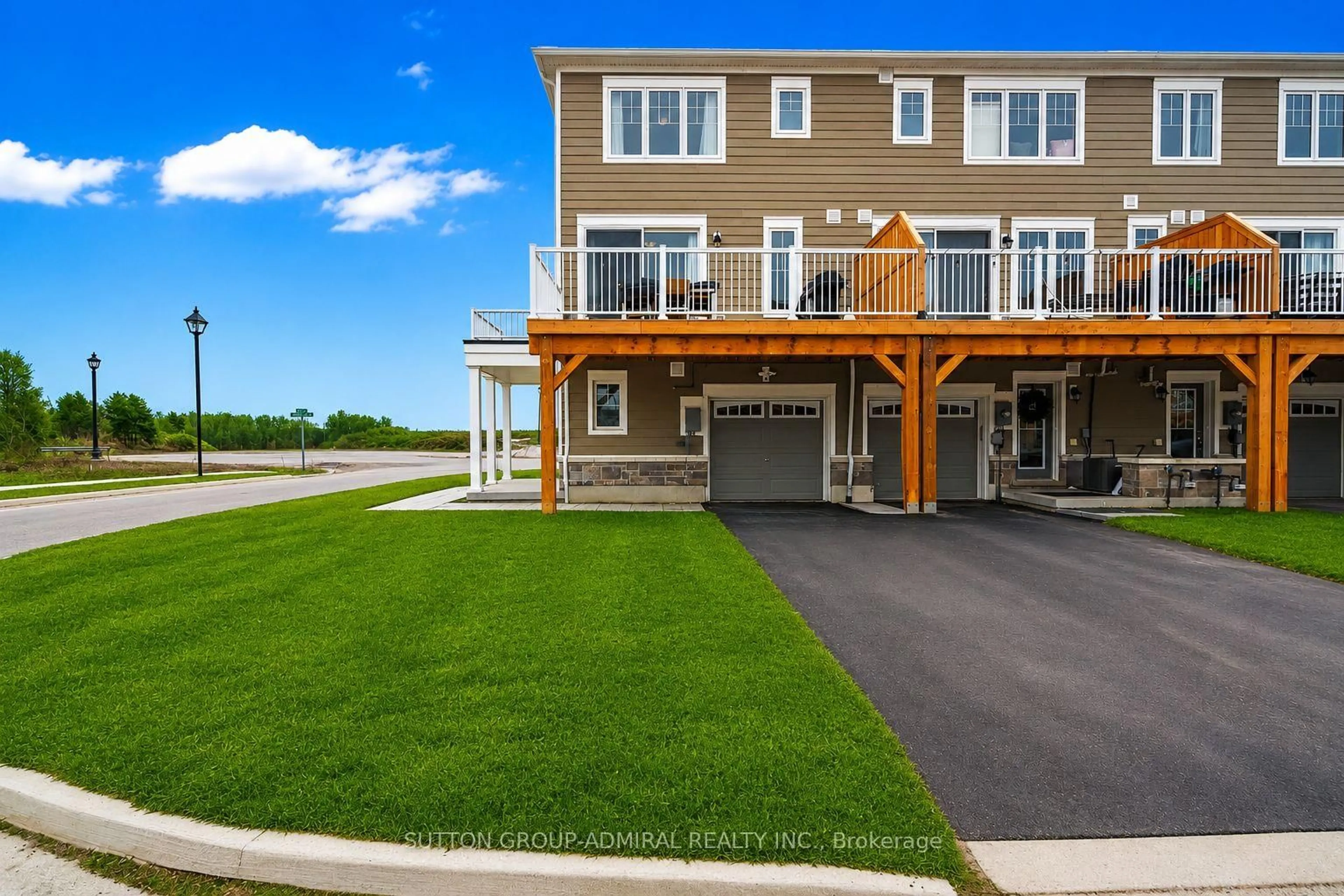 Patio, water/lake/river/ocean view for 83 Shelburne Ave, Wasaga Beach Ontario L9Z 0L2