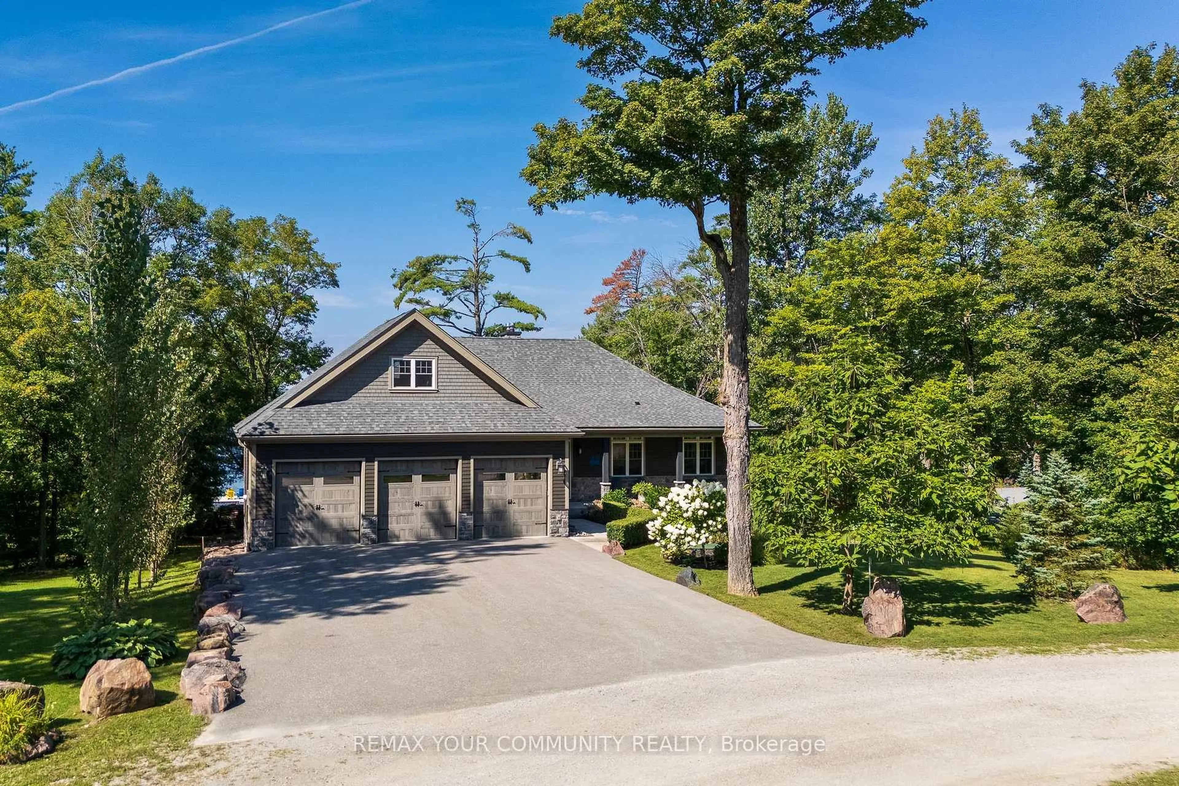 A pic from outside/outdoor area/front of a property/back of a property/a pic from drone, unknown for 7314 Summerland Rd, Ramara Ontario L0K 2B0