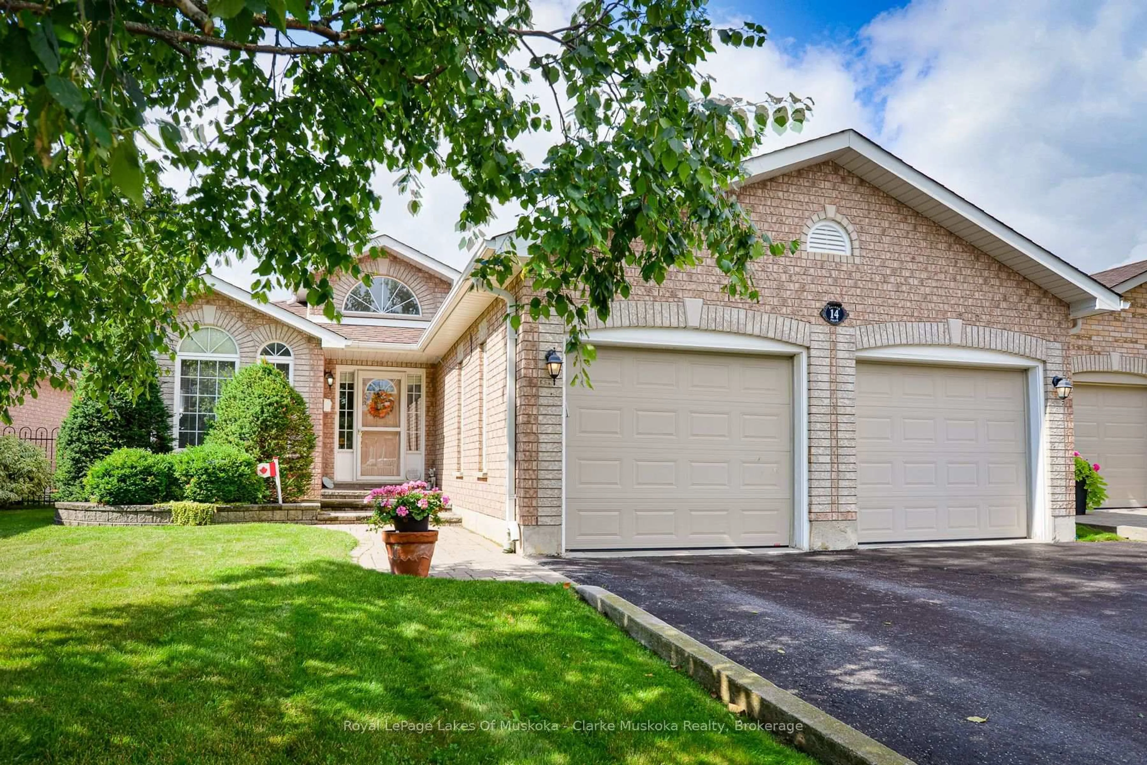 Home with brick exterior material, street for 14 Palmer Dr, Barrie Ontario L4M 6V9
