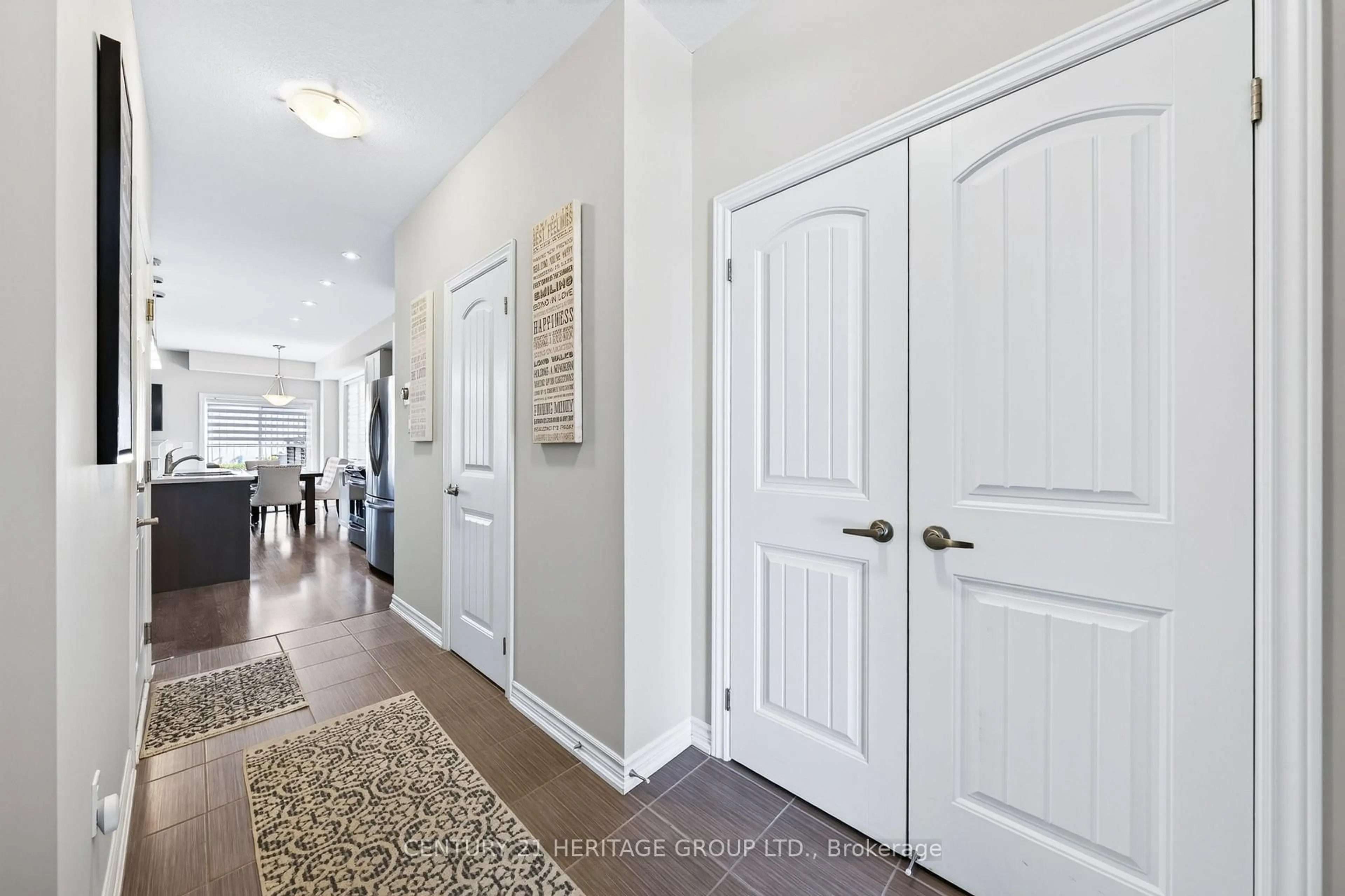 Indoor entryway for 38 Lett Ave, Collingwood Ontario L9Y 0Z5