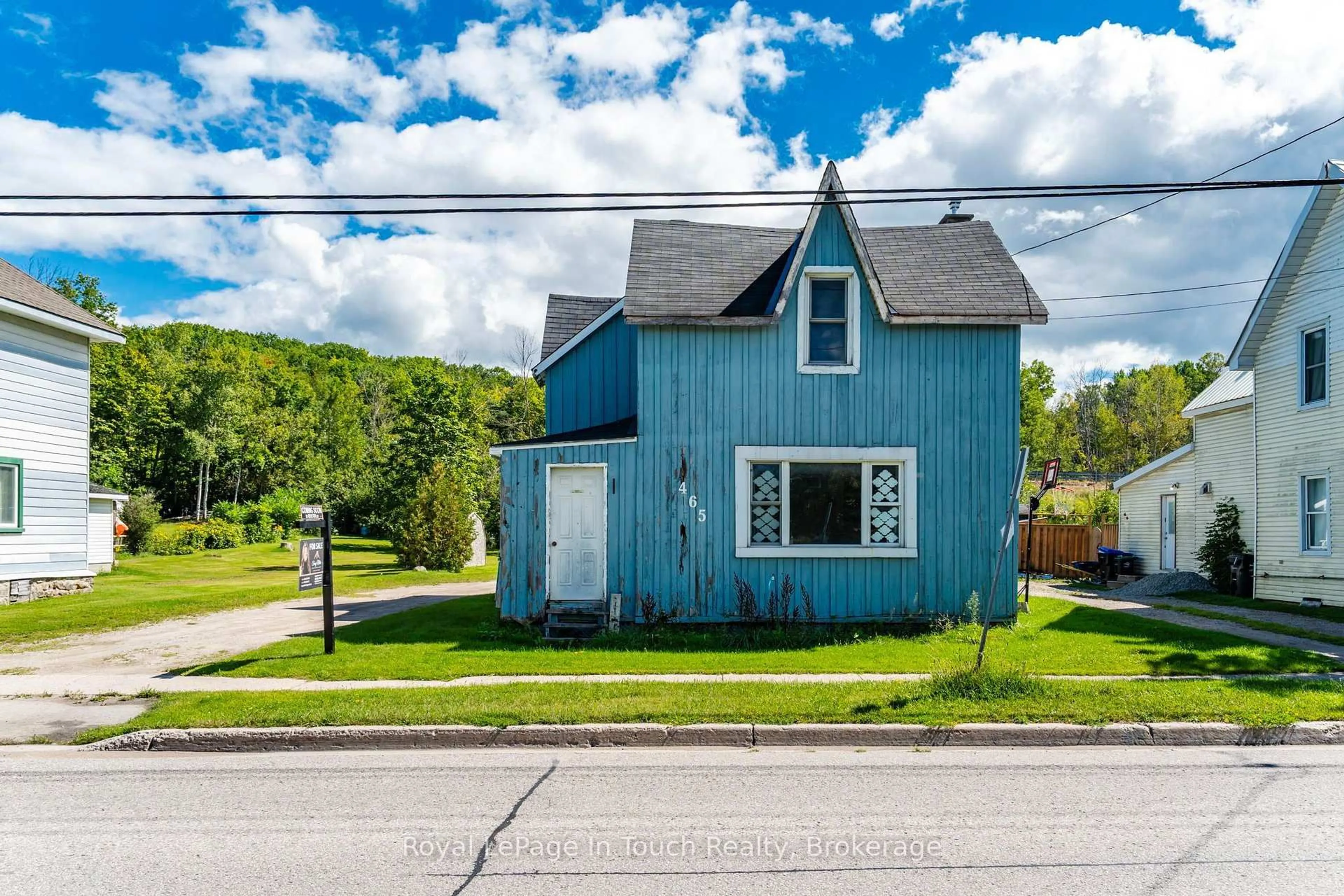 Shed for 465 William St, Tay Ontario L0K 2A0