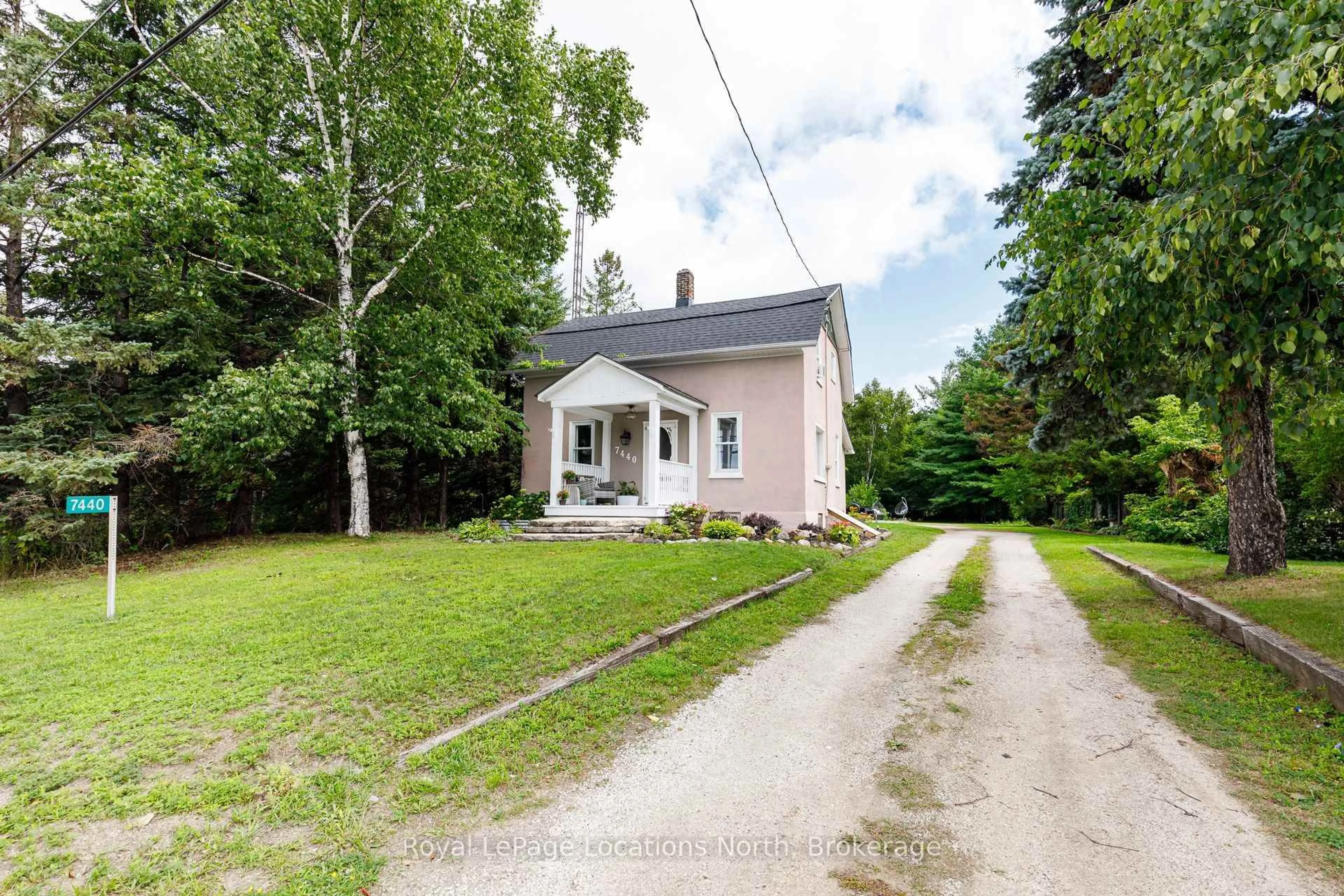 A pic from outside/outdoor area/front of a property/back of a property/a pic from drone, street for 7440 Highway # 26, Clearview Ontario L0M 1S0