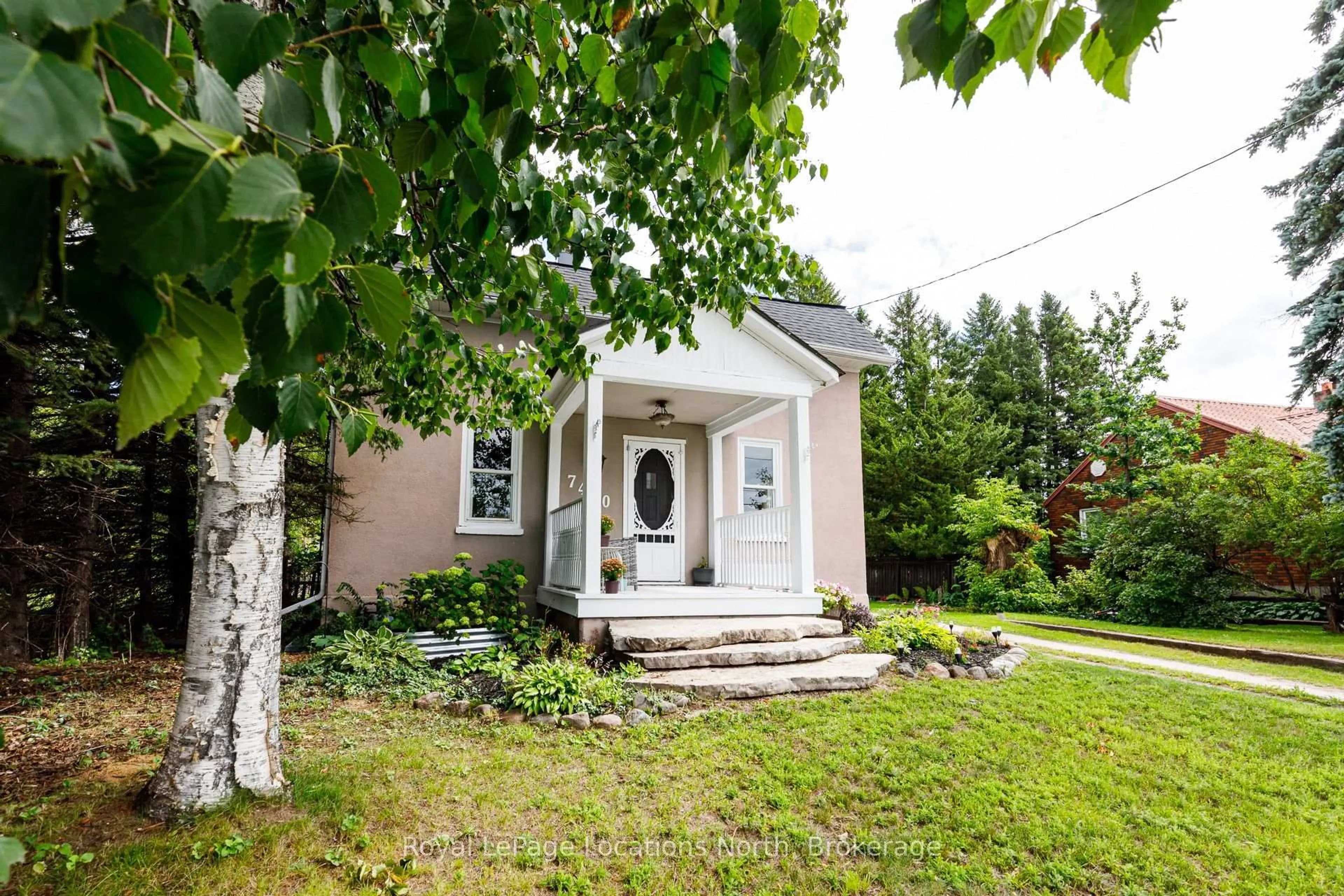 Home with vinyl exterior material, street for 7440 Highway # 26, Clearview Ontario L0M 1S0