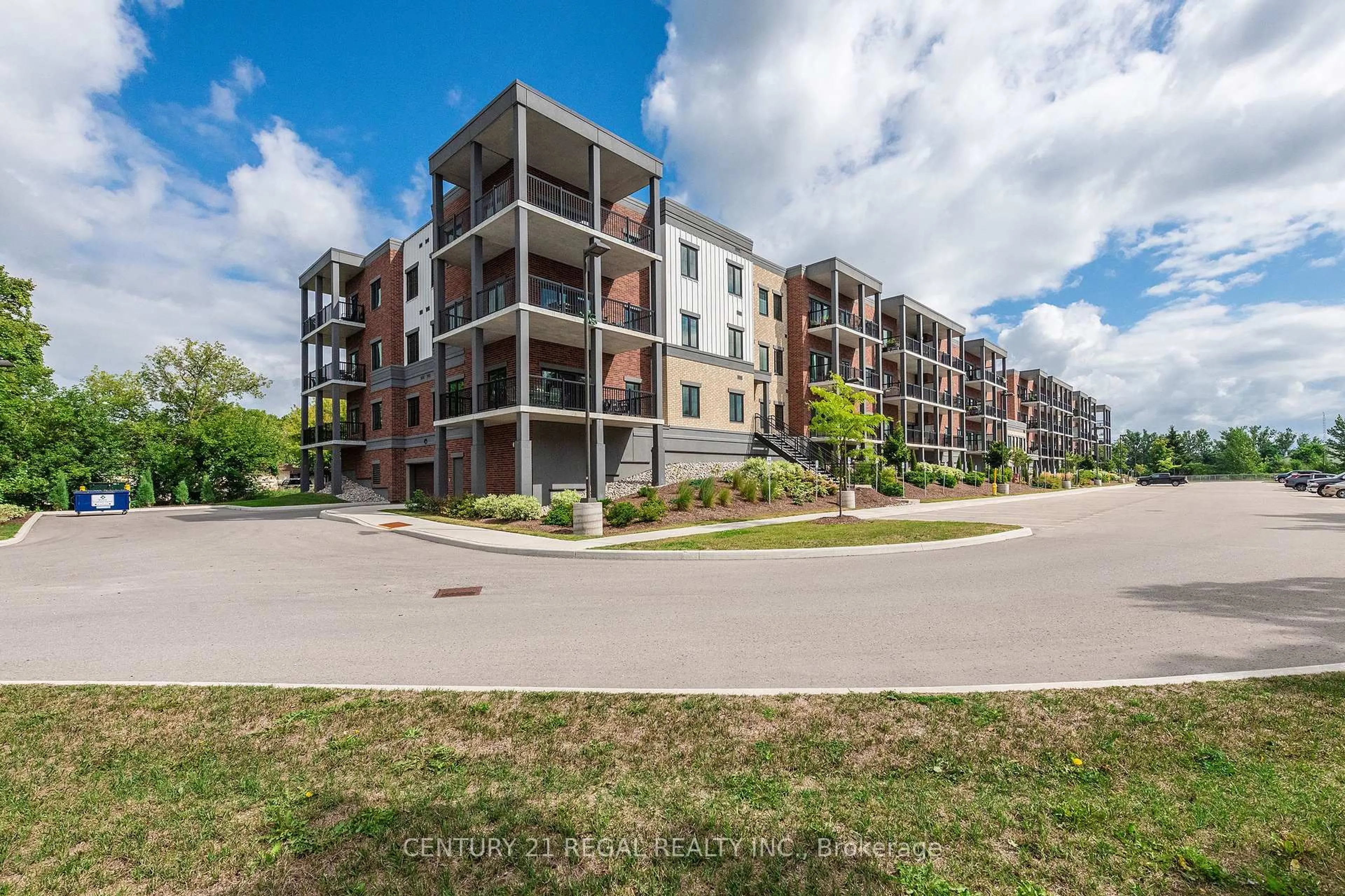 A pic from outside/outdoor area/front of a property/back of a property/a pic from drone, street for 121 Mary St #Unit 205, Clearview Ontario L0M 1G0