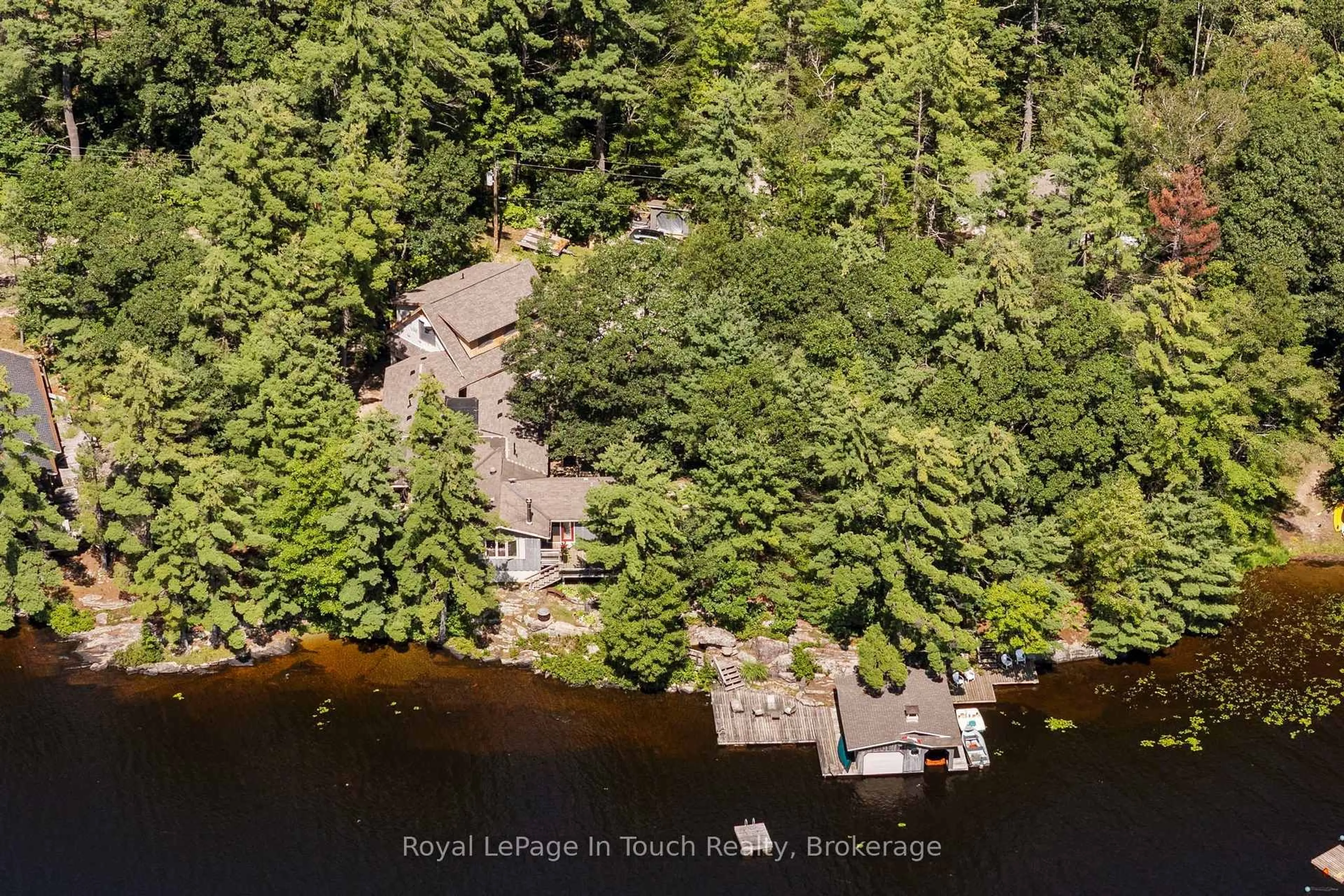 A pic from outside/outdoor area/front of a property/back of a property/a pic from drone, water/lake/river/ocean view for 4082 Graham Rd, Severn Ontario L0K 1E0