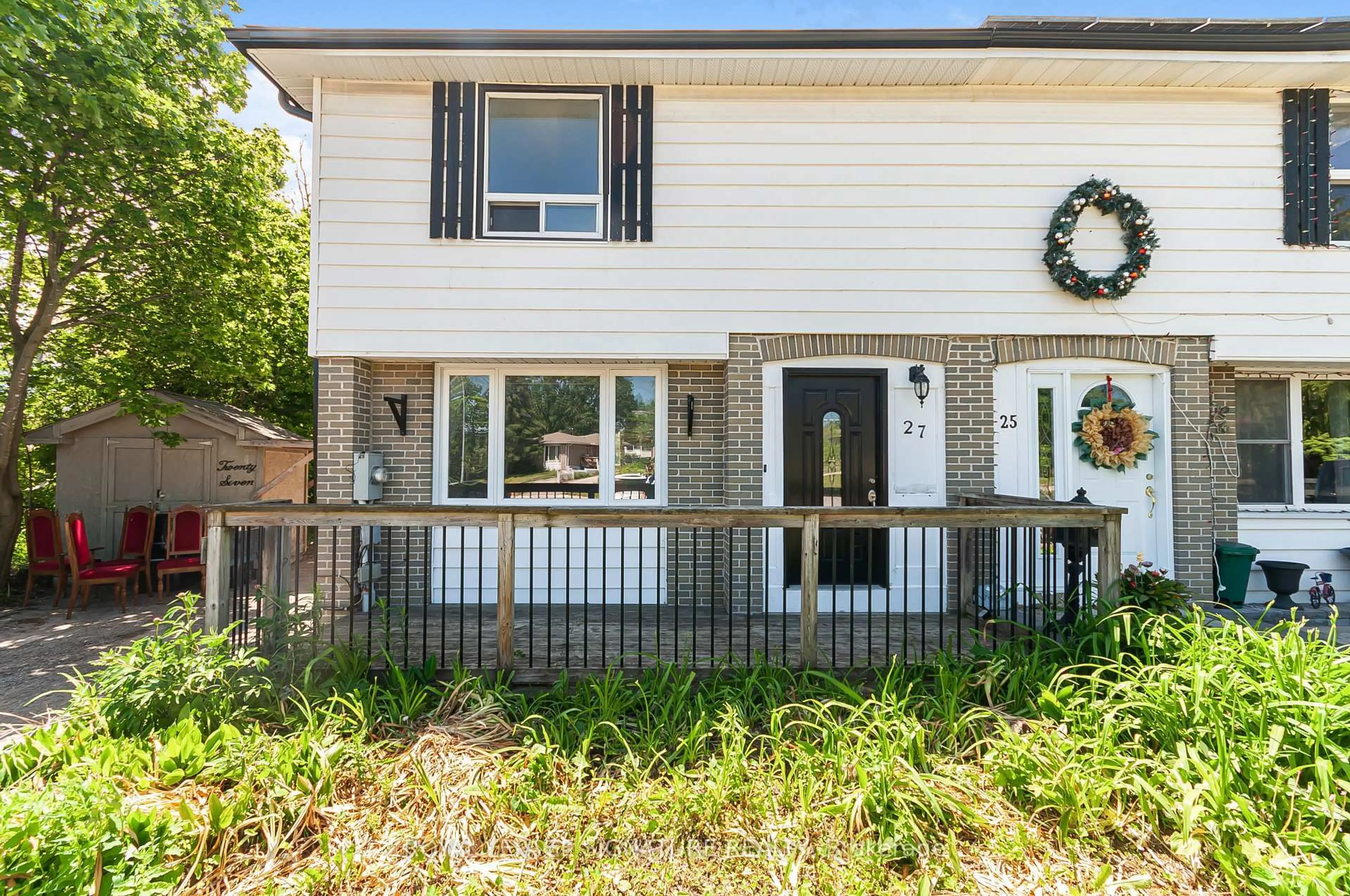 Unknown for 27 DAPHNE Cres, Barrie Ontario L4M 2Y7