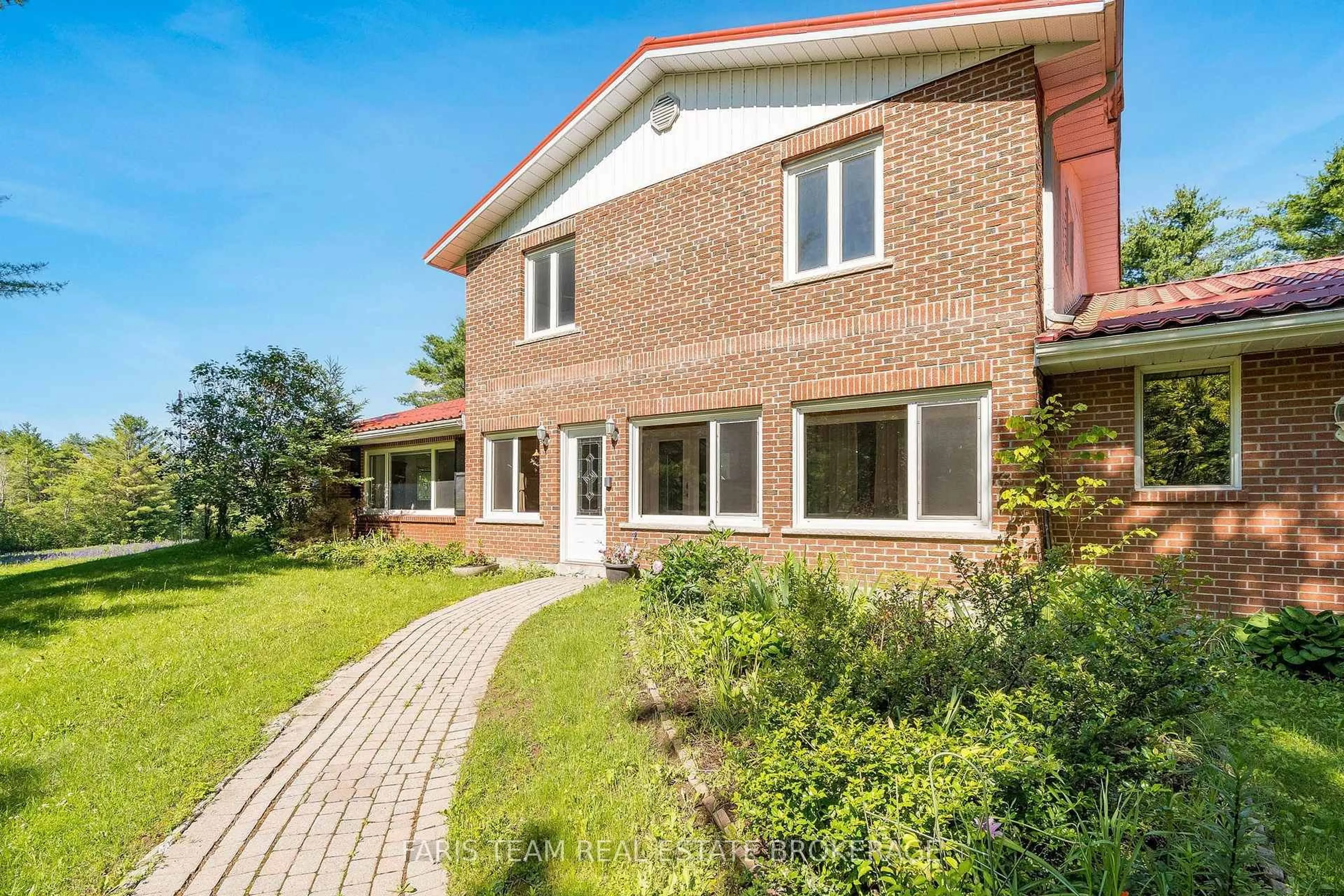 Home with brick exterior material, building for 3146 Wasdell Falls Rd, Severn Ontario L0K 2B0