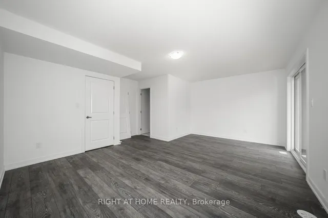6 Blue Forest Cres, Barrie 5