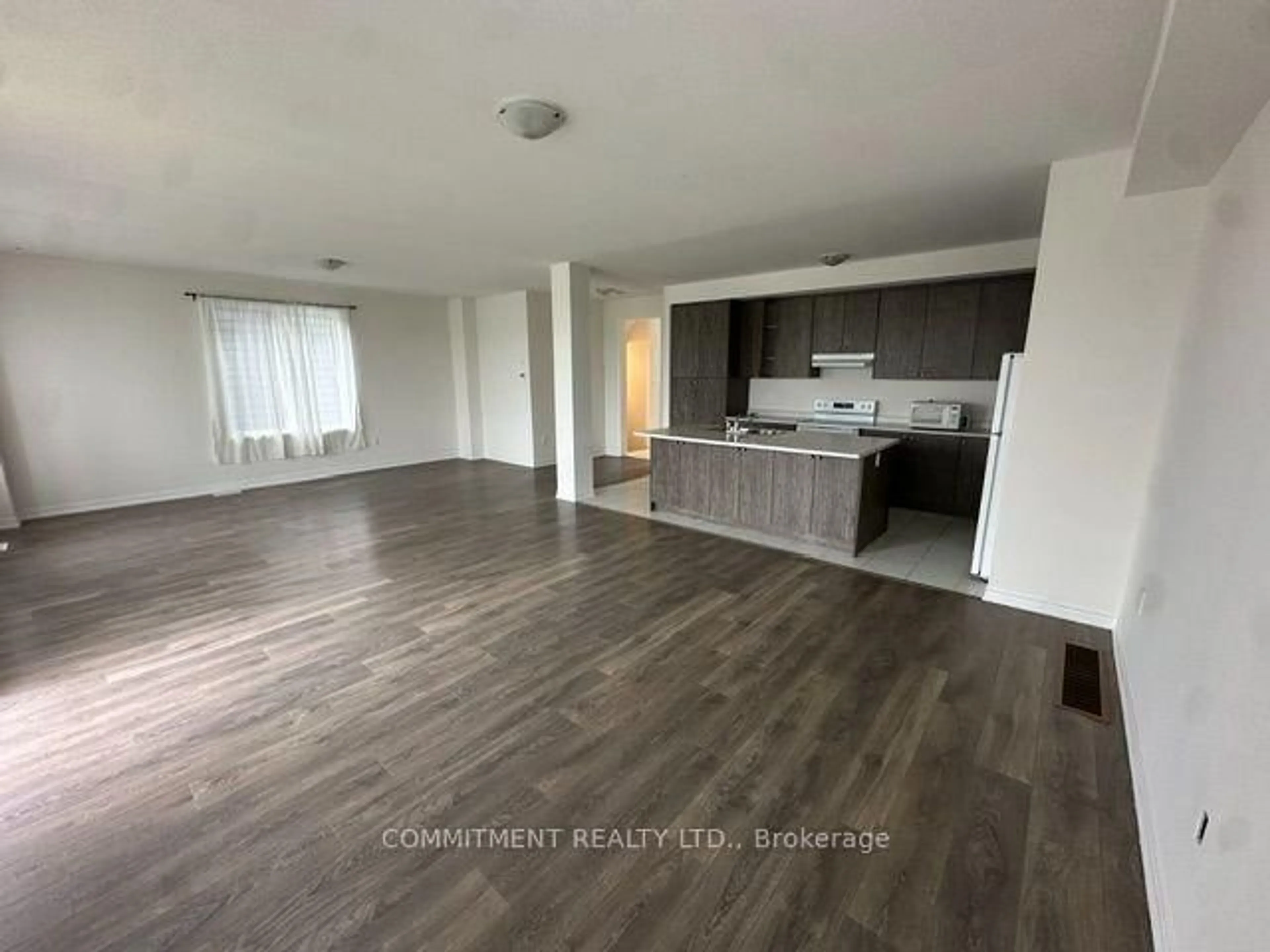 A pic of a room for 14 Shapira Ave, Wasaga Beach Ontario L9Z 0K2