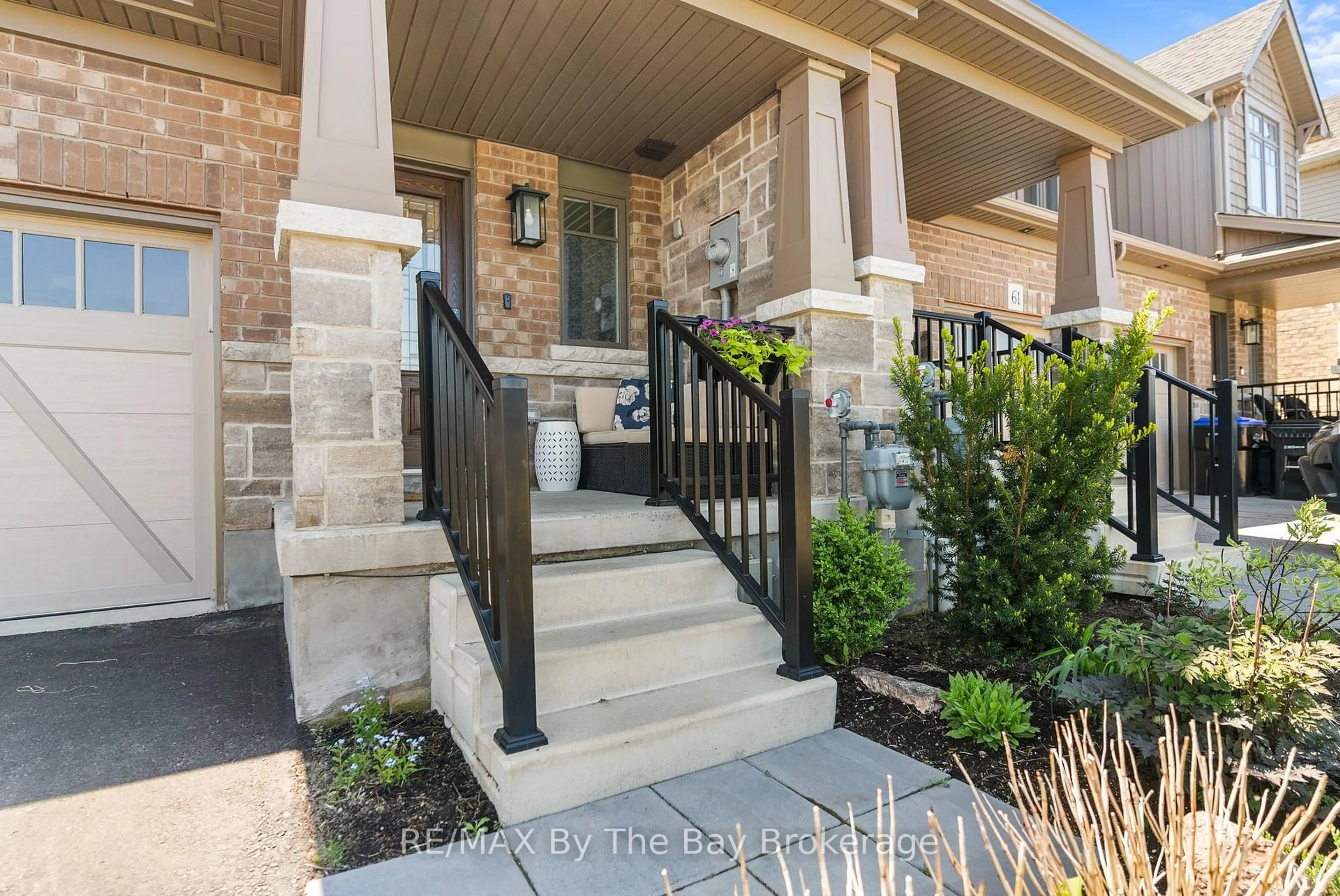 Indoor entryway for 59 Archer Ave, Collingwood Ontario L9Y 3B7