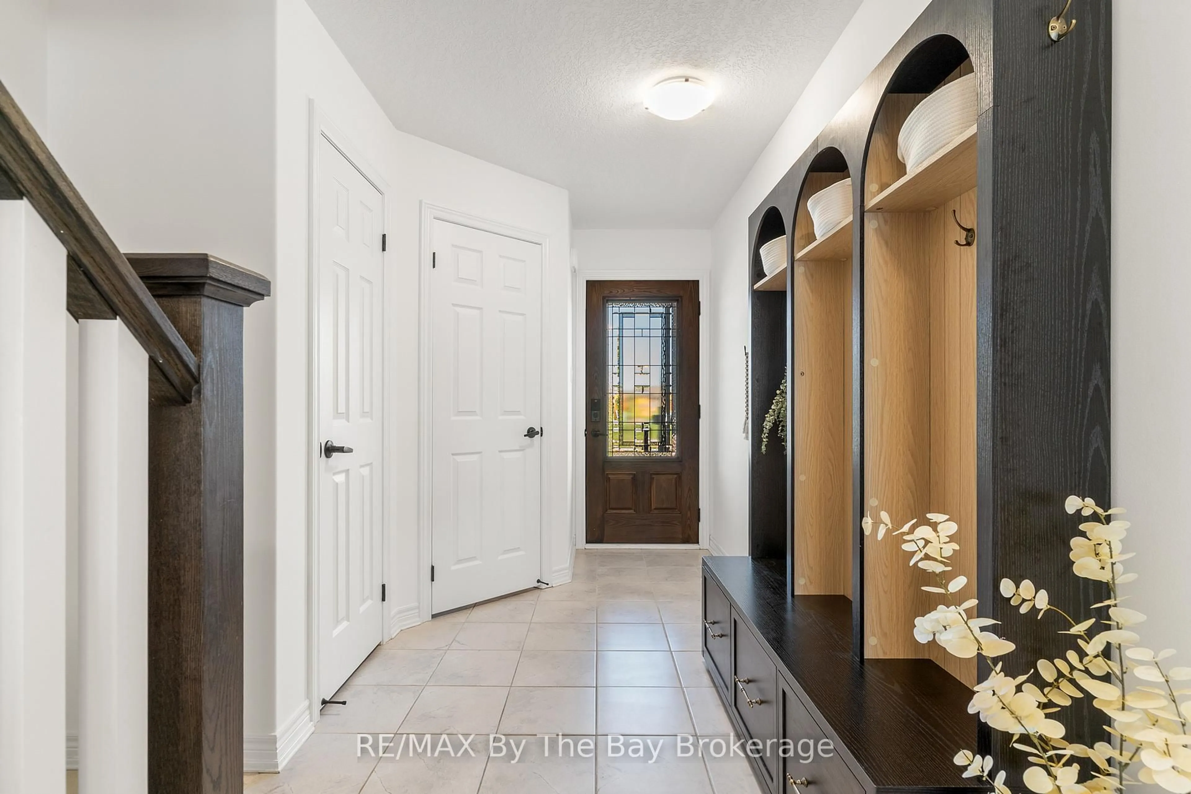 Indoor entryway for 59 Archer Ave, Collingwood Ontario L9Y 3B7