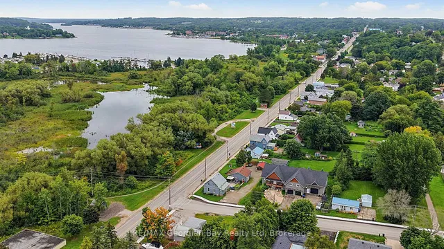 154 ROBERT St, Penetanguishene 2