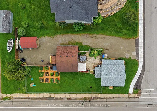 154 ROBERT St, Penetanguishene 3