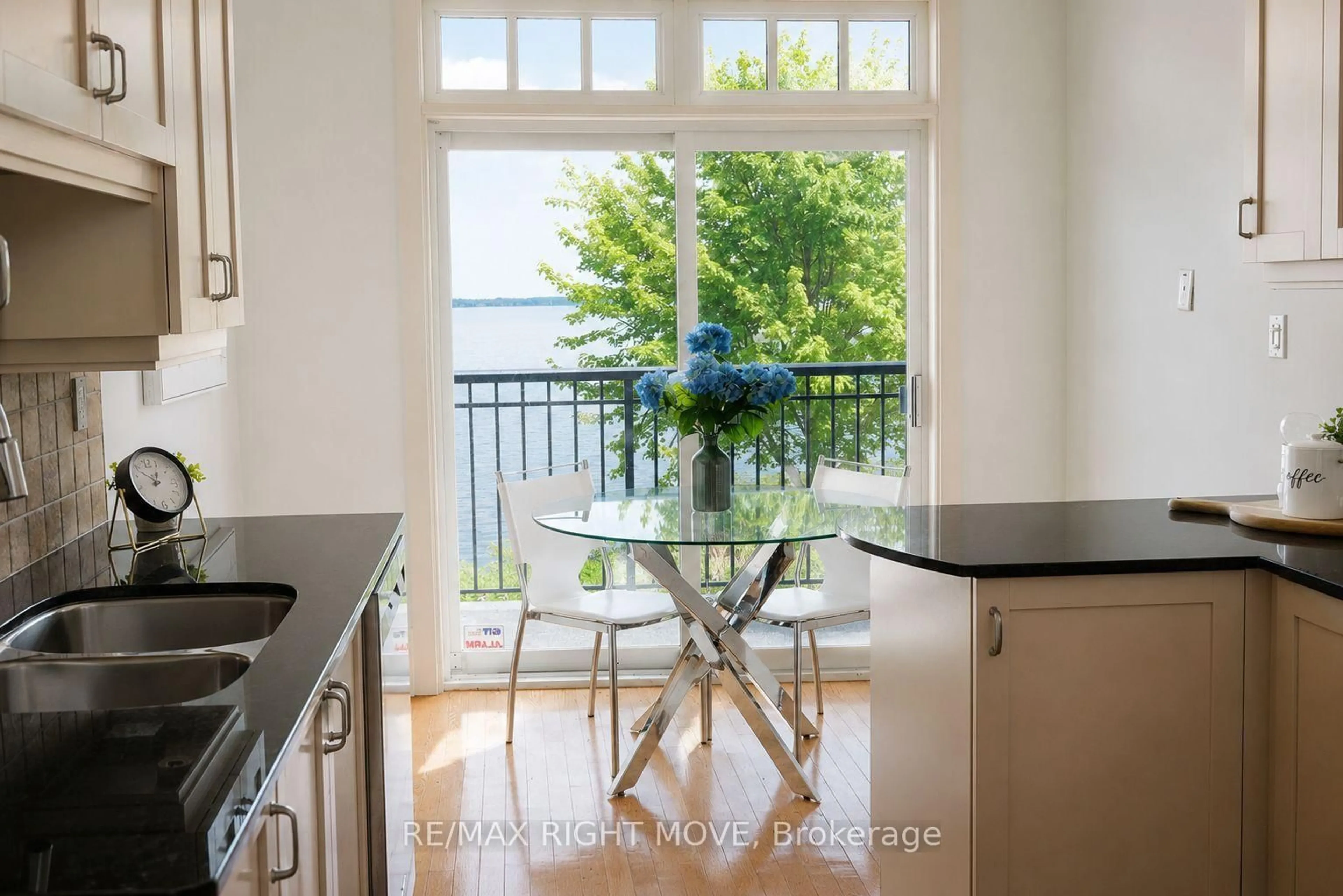 Contemporary kitchen, unknown for 140 Cedar Island Rd #109, Orillia Ontario L3V 1T1