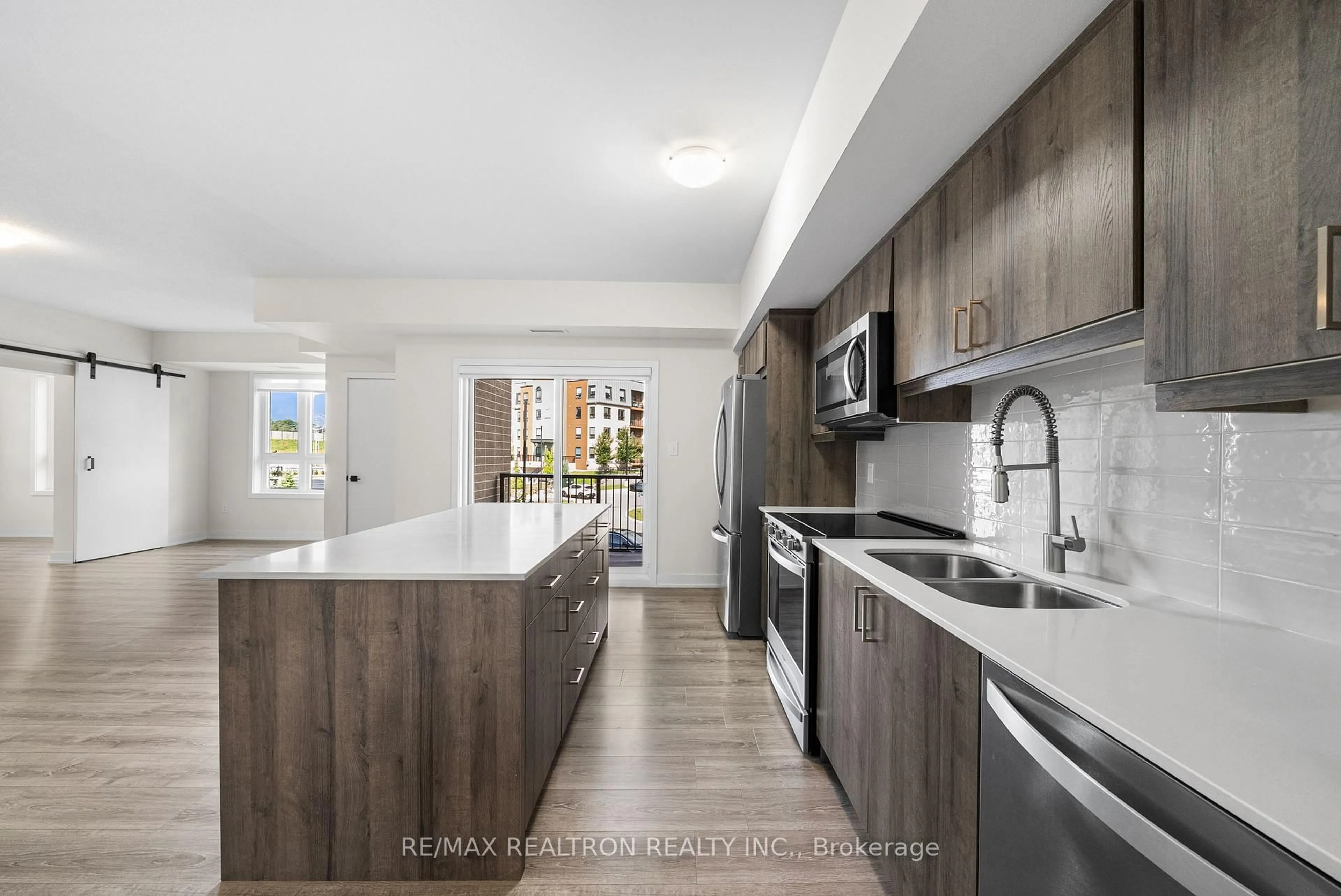 Open concept kitchen, unknown for 5 Chef Lane #13, Barrie Ontario L9J 0J8