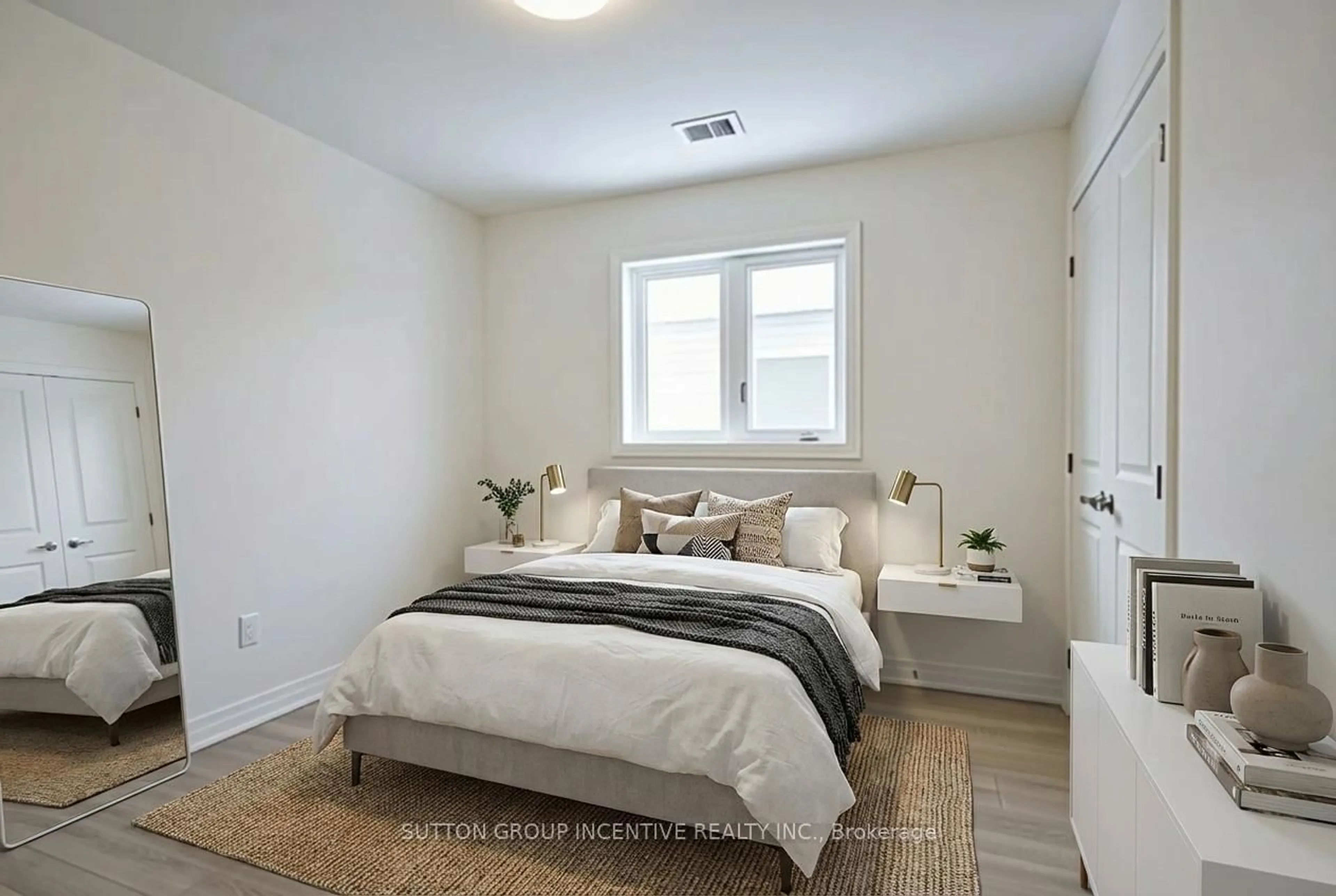 Bedroom with bed, unknown for 47 Harold Ave, Severn Ontario L0K 1E0