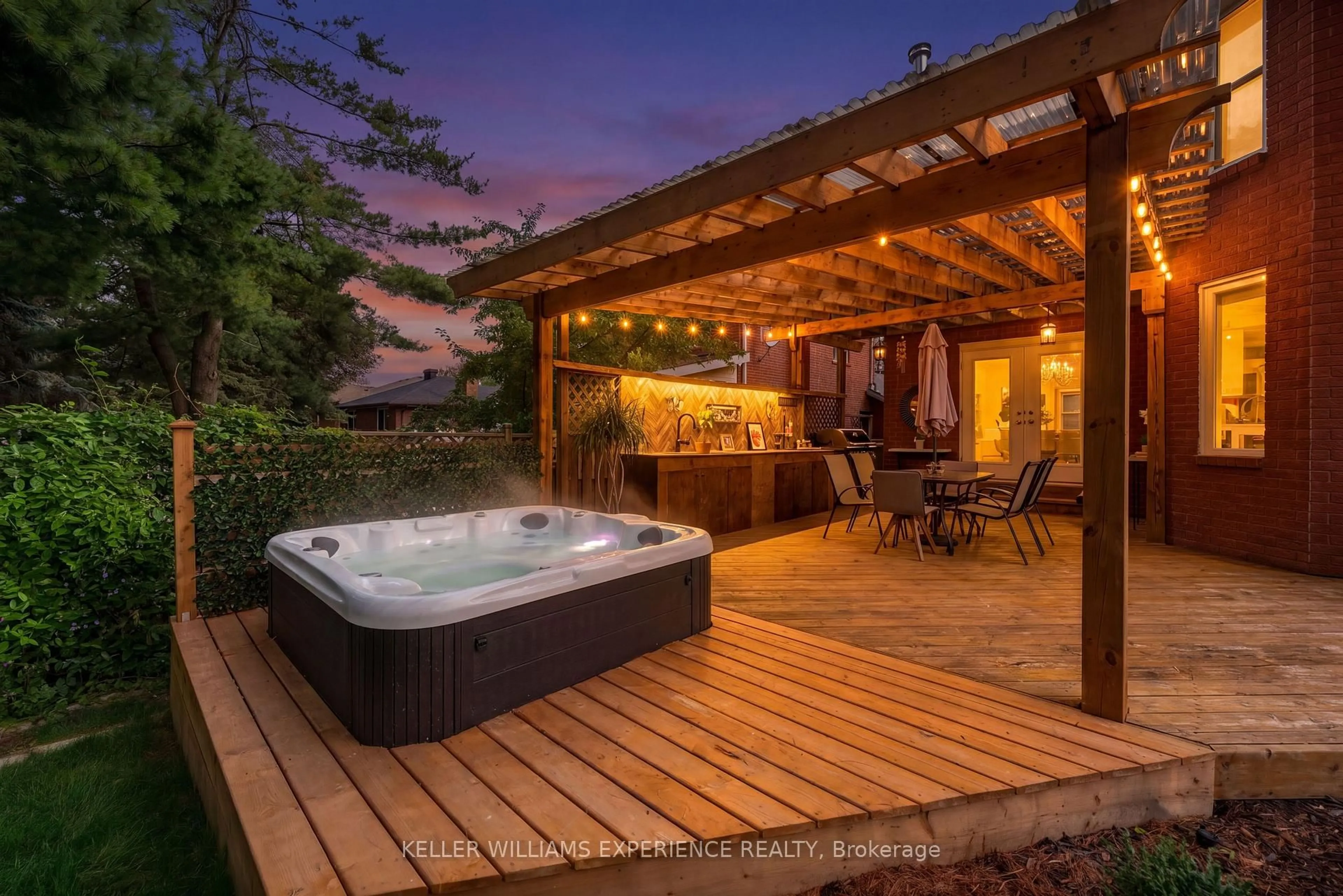 Patio, water/lake/river/ocean view for 18 Florence Park Rd, Barrie Ontario L4N 6Y8