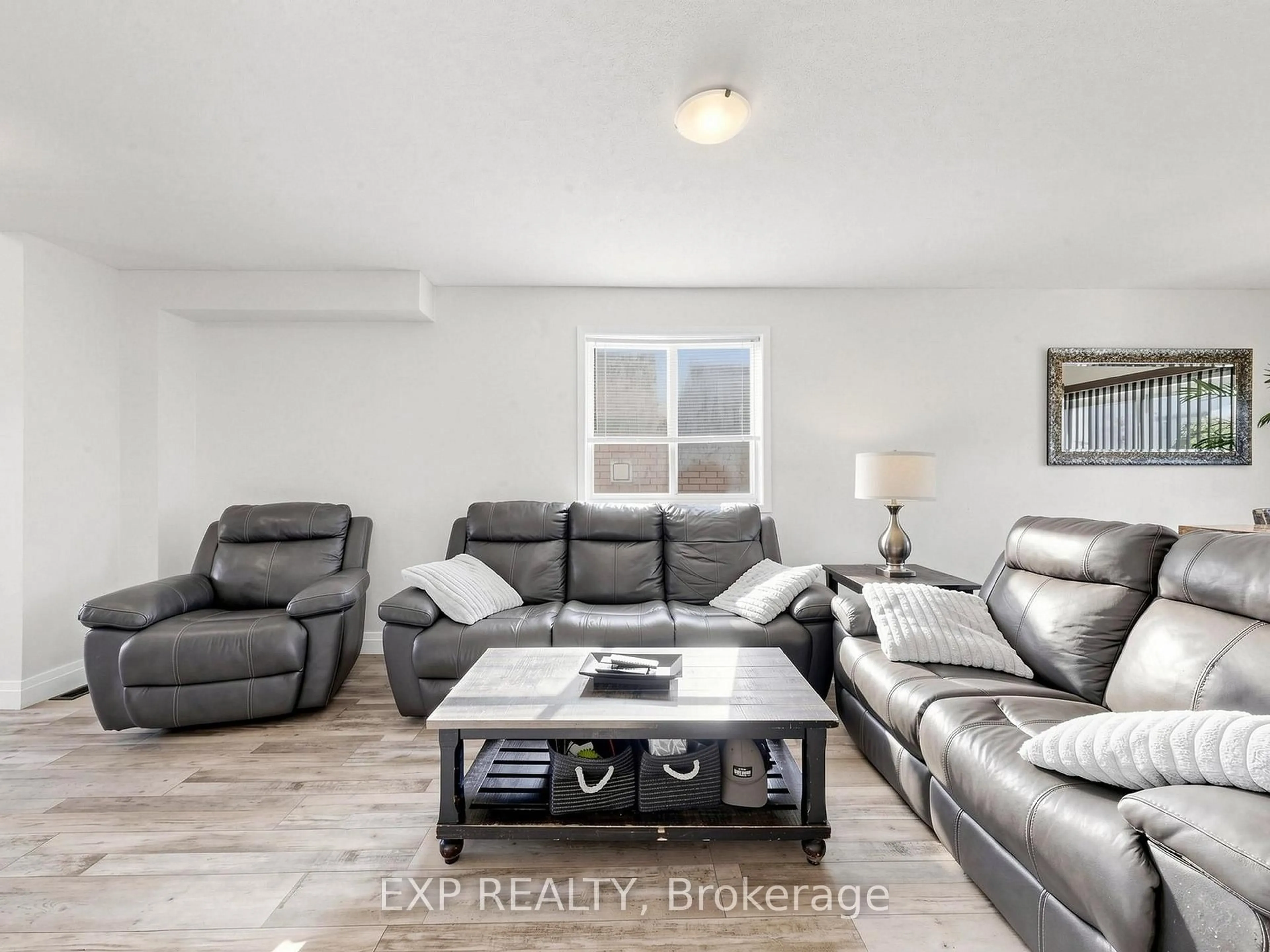 Living room with furniture, unknown for 6 Booth Lane, Barrie Ontario L4N 0S4