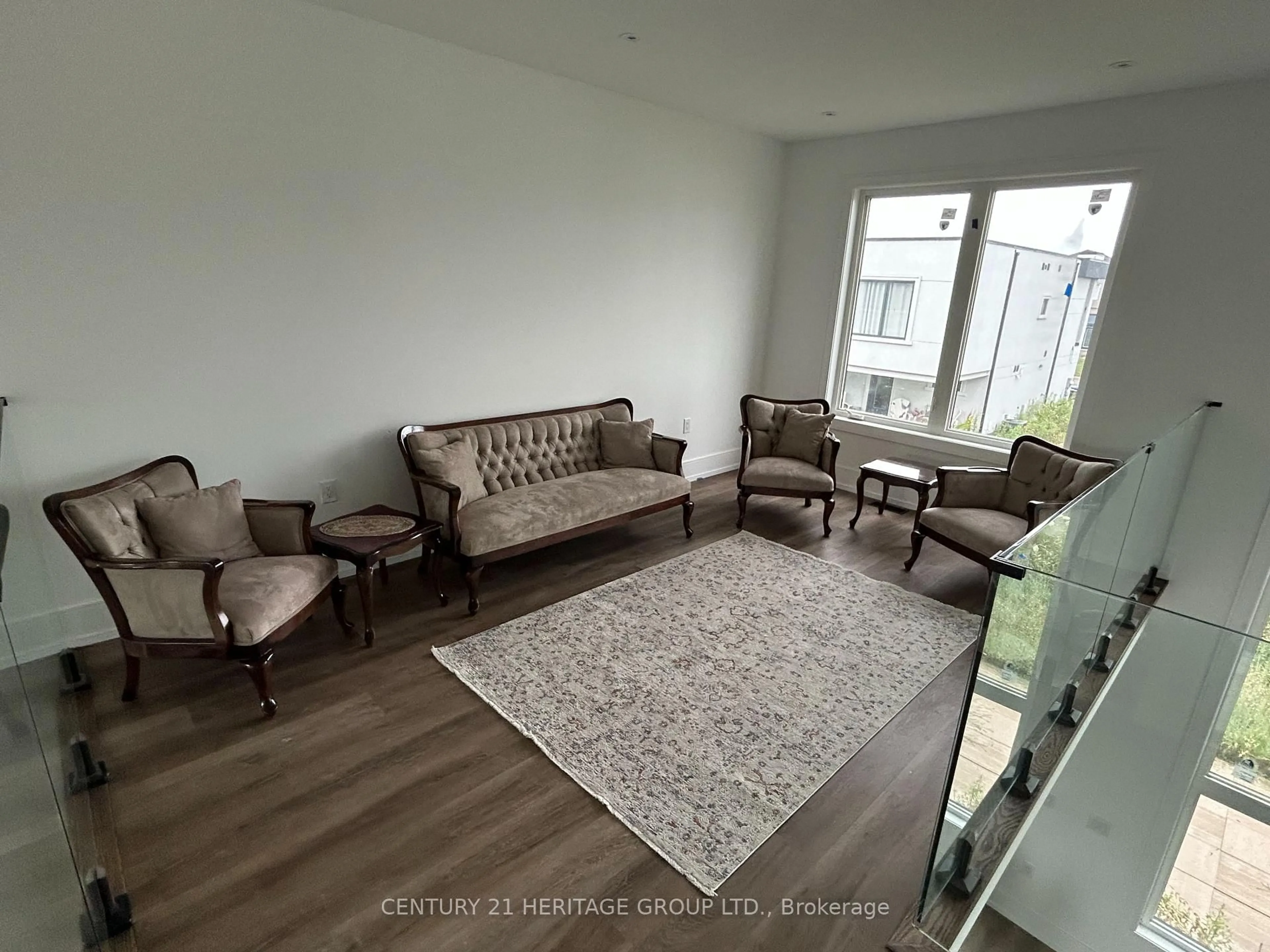 Living room with furniture, unknown for 3714 Quayside Dr, Severn Ontario L3V 8M9