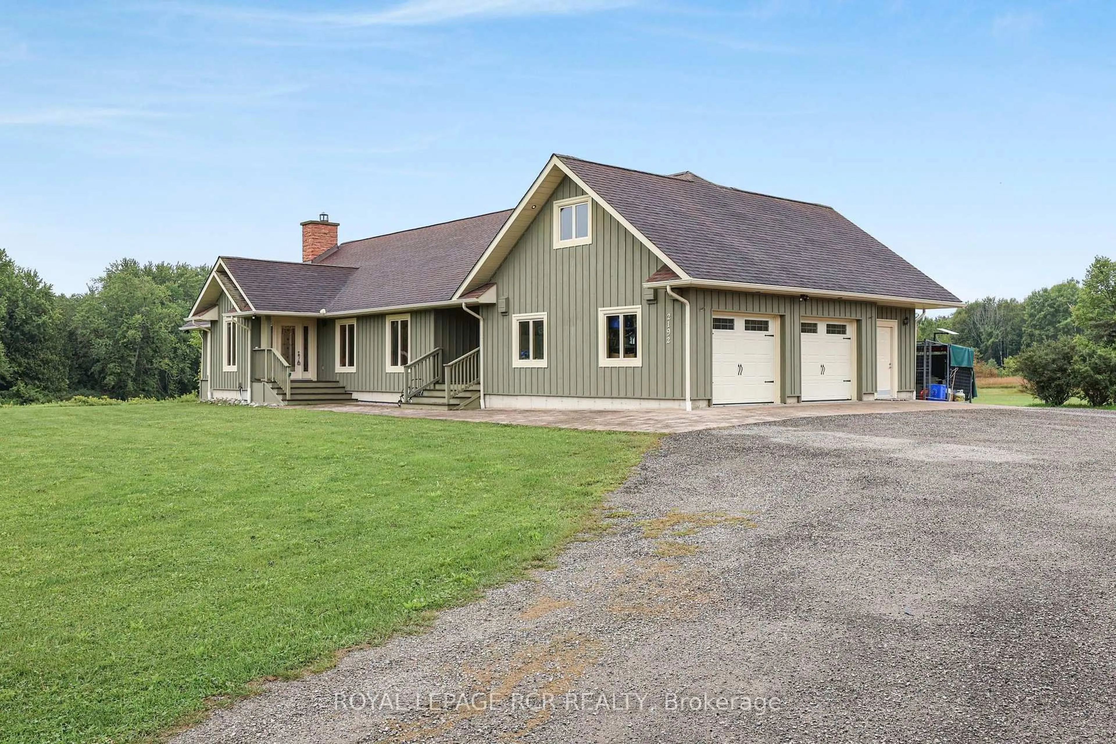 Home with vinyl exterior material, unknown for 2192 Atkinson Rd, Springwater Ontario L0L 2K0