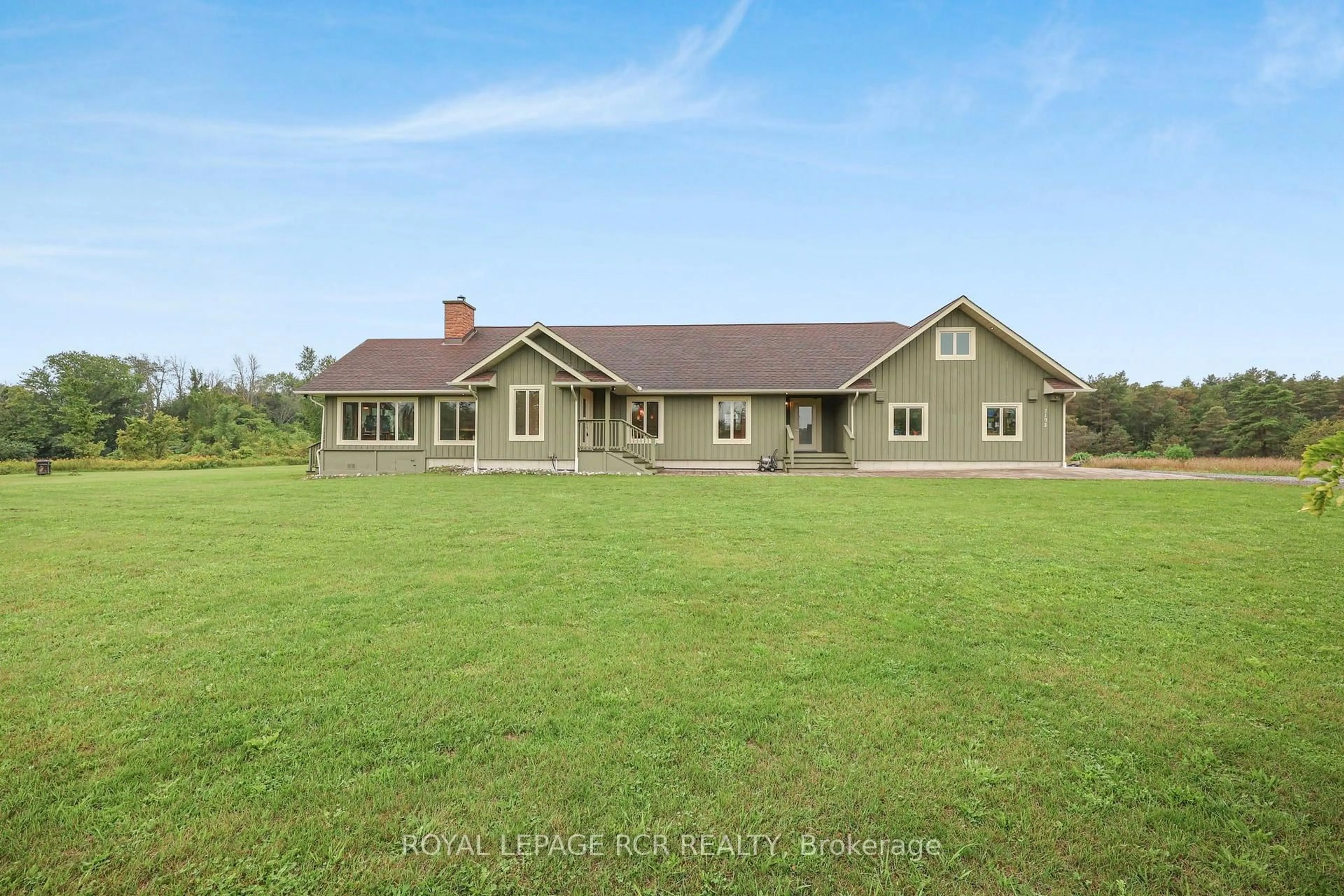A pic from outside/outdoor area/front of a property/back of a property/a pic from drone, building for 2192 Atkinson Rd, Springwater Ontario L0L 2K0