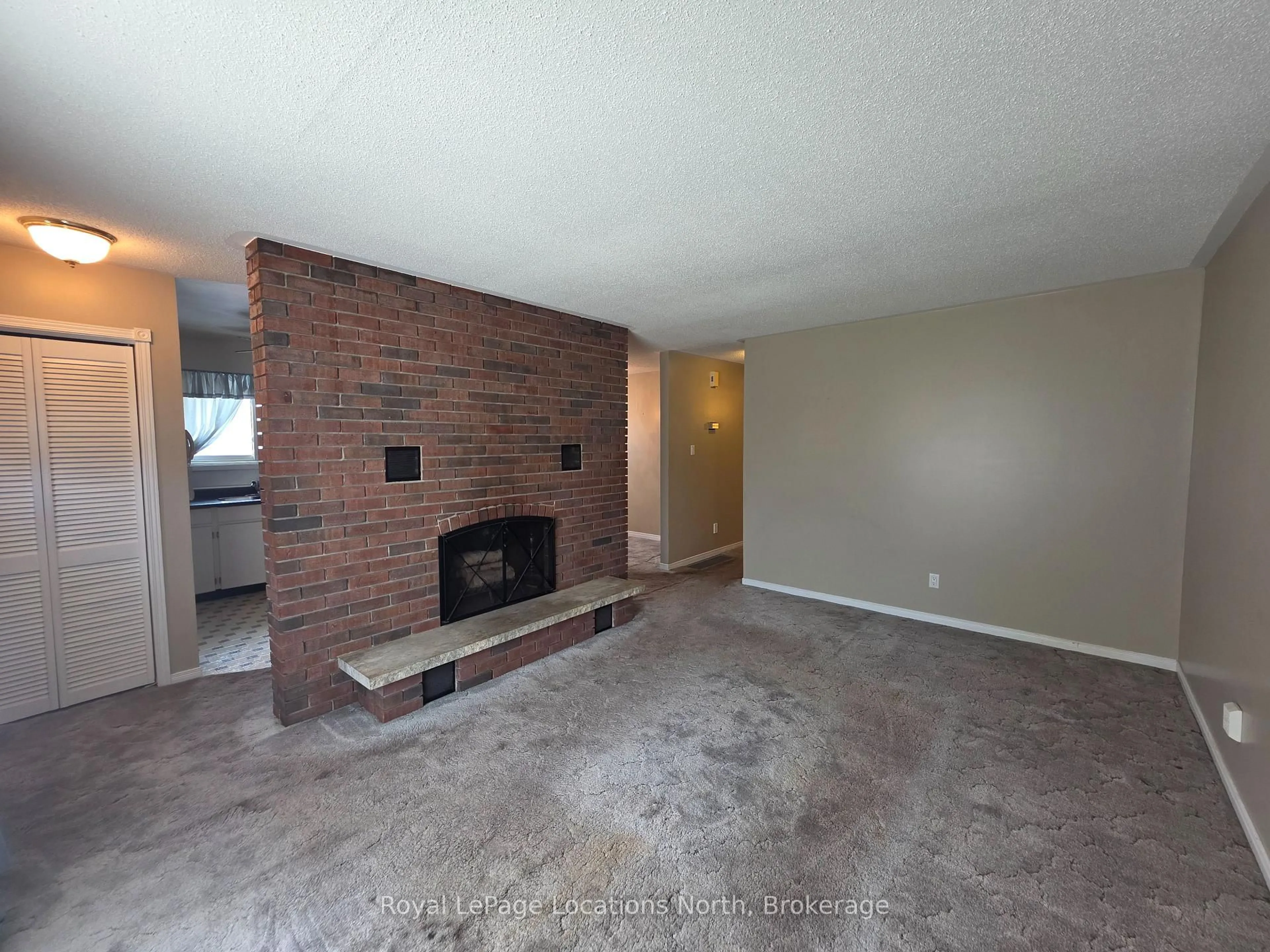 A pic of a room for 508 Spruce St, Collingwood Ontario L9Y 3H6
