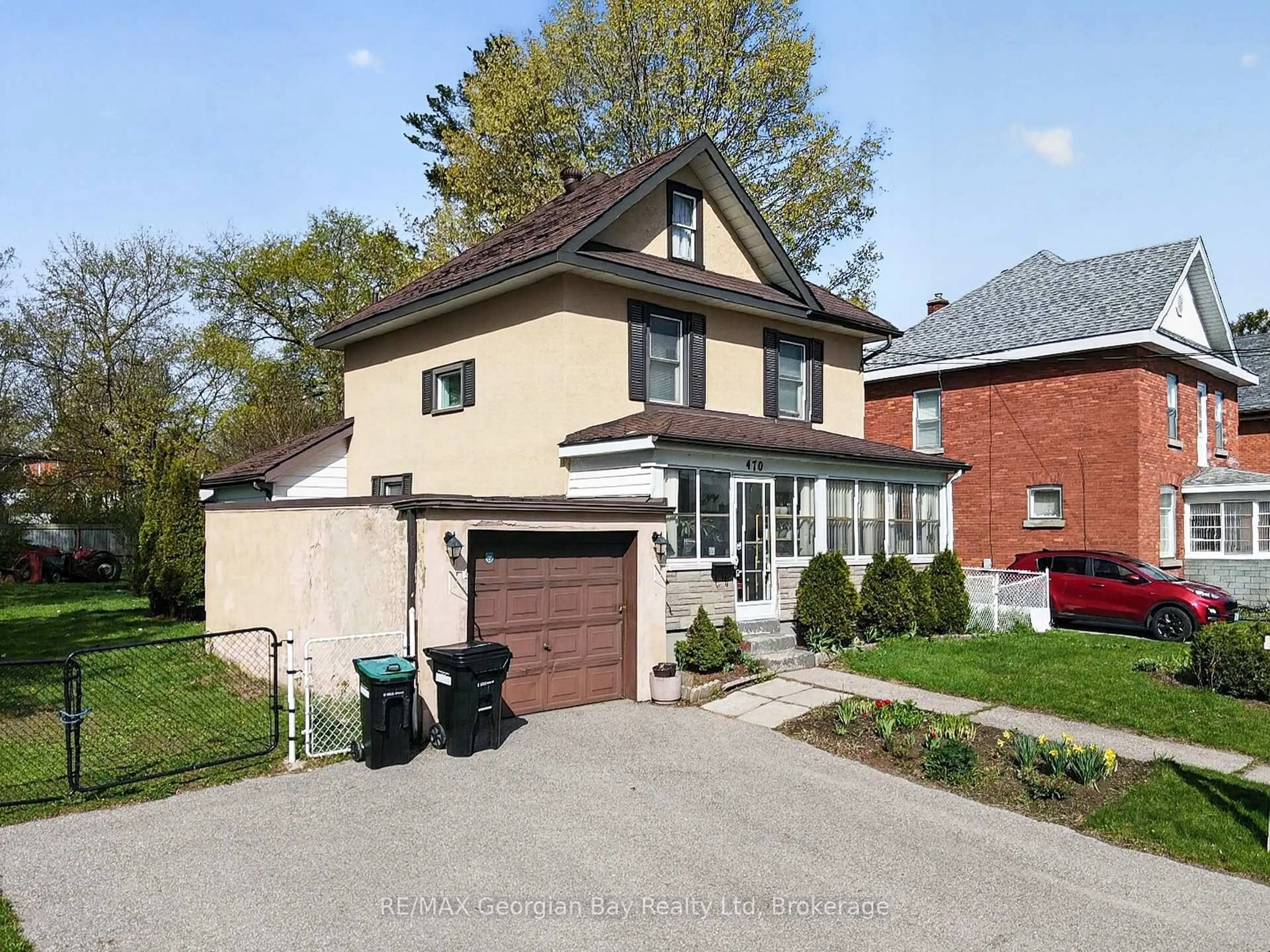 Home with brick exterior material, street for 470 Manly St, Midland Ontario L4R 3E7