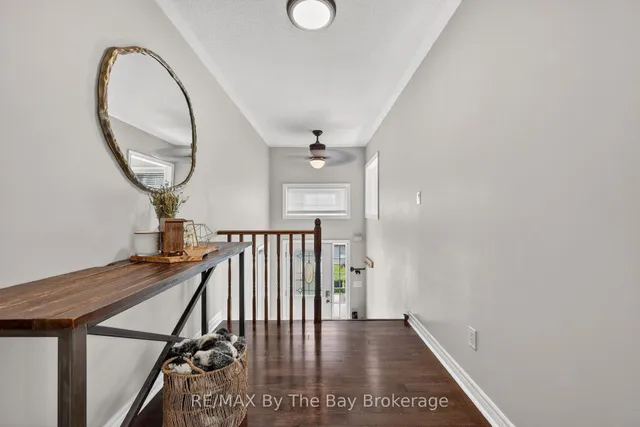 326 Golf Course Rd, Wasaga Beach 3