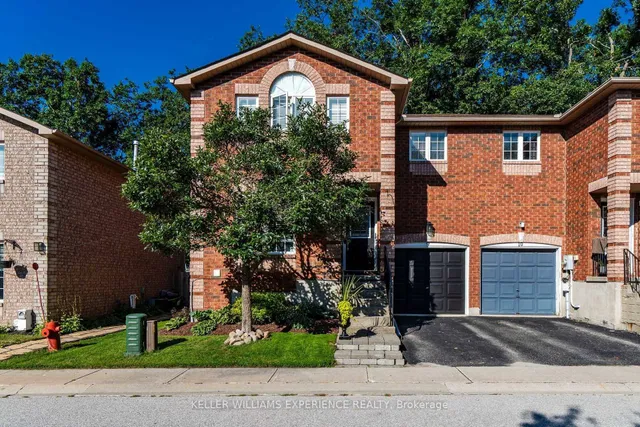 38 Kenwell Cres #9, Barrie 2
