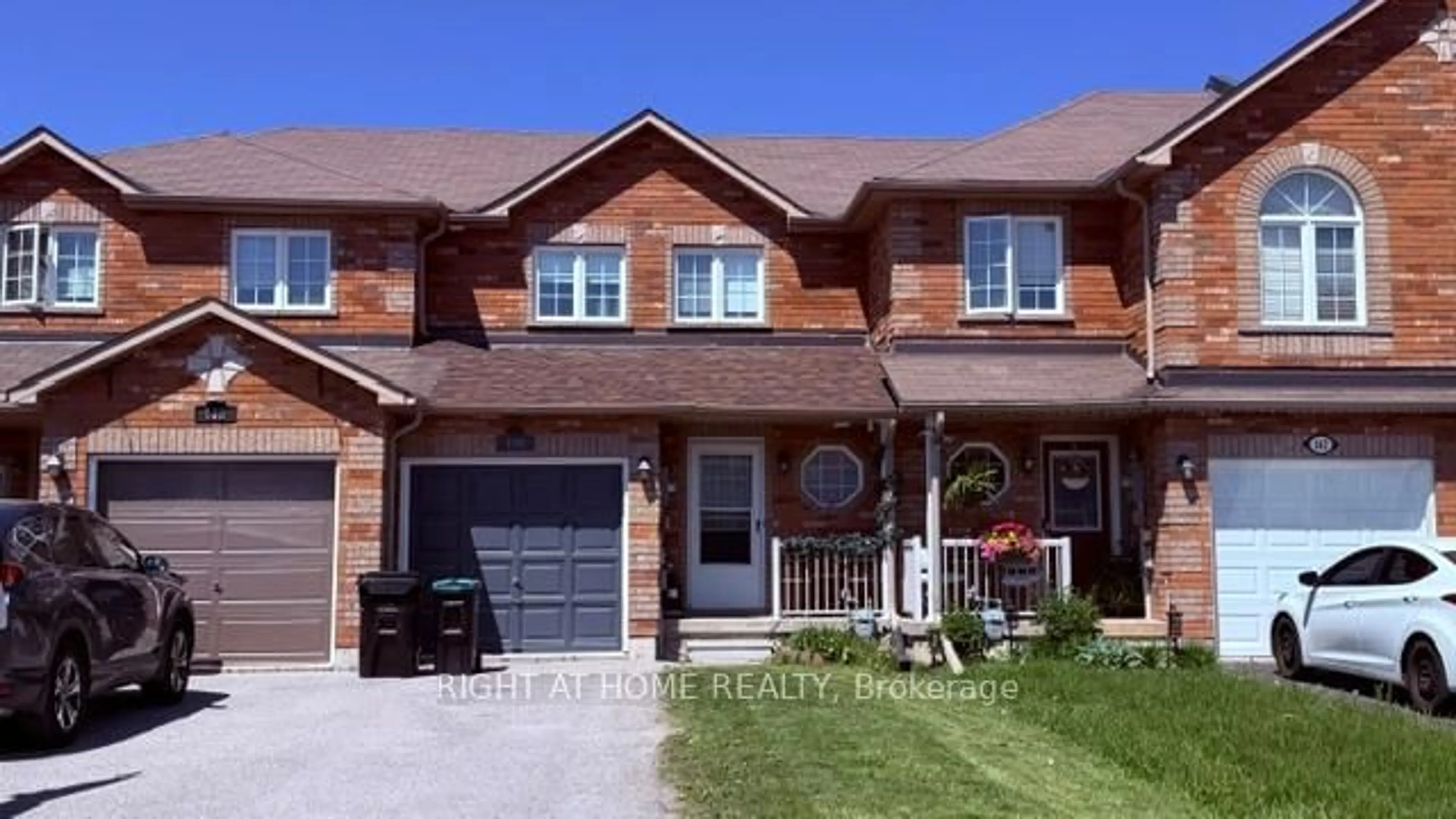 Home with brick exterior material, street for 140 Sydenham Wells Rd, Barrie Ontario L4M 6T3