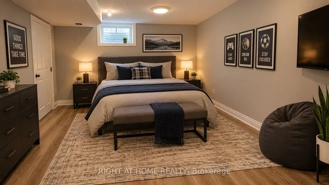 140 Sydenham Wells Rd, Barrie 4