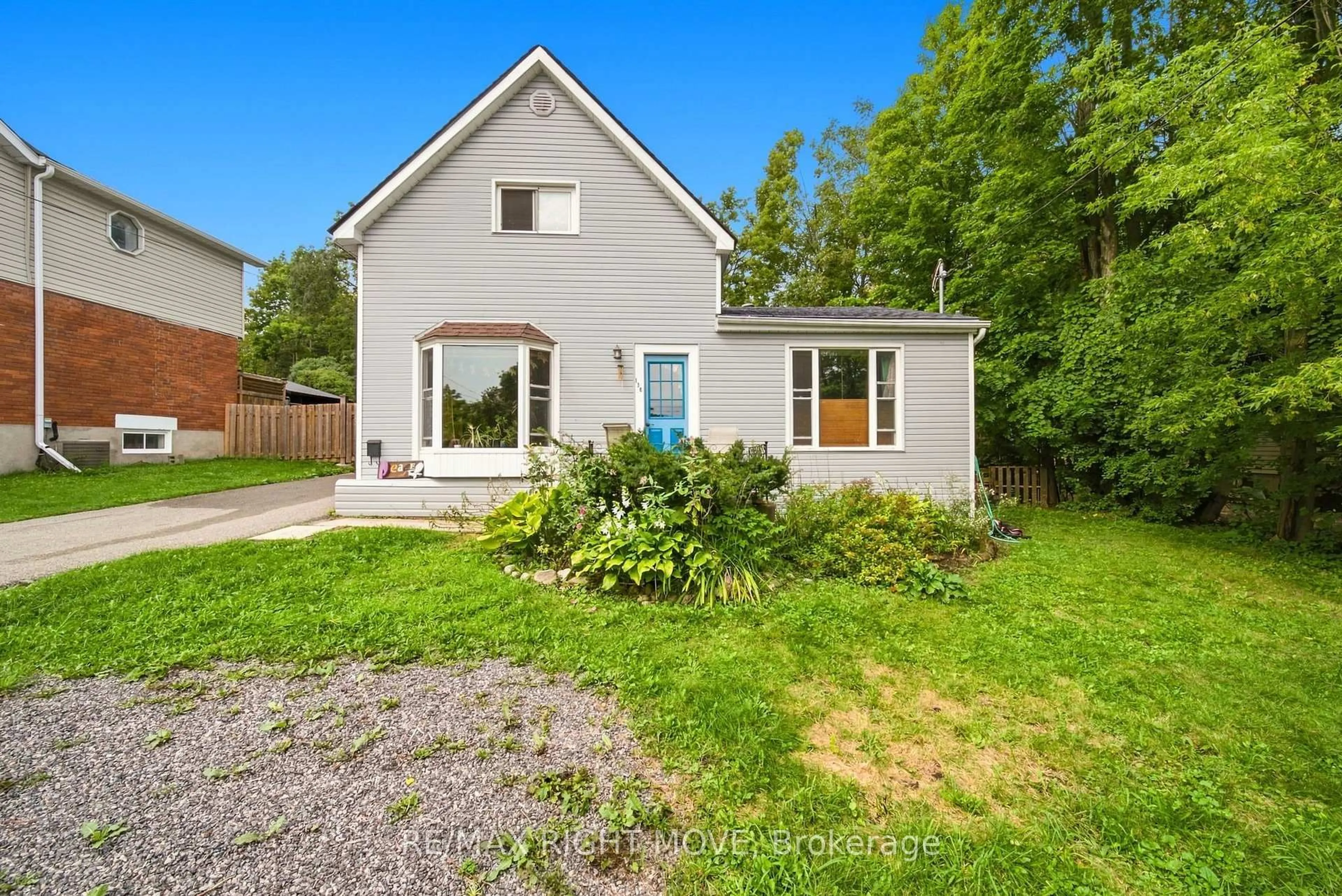 Unknown for 138 Borland St, Orillia Ontario L3V 2B9