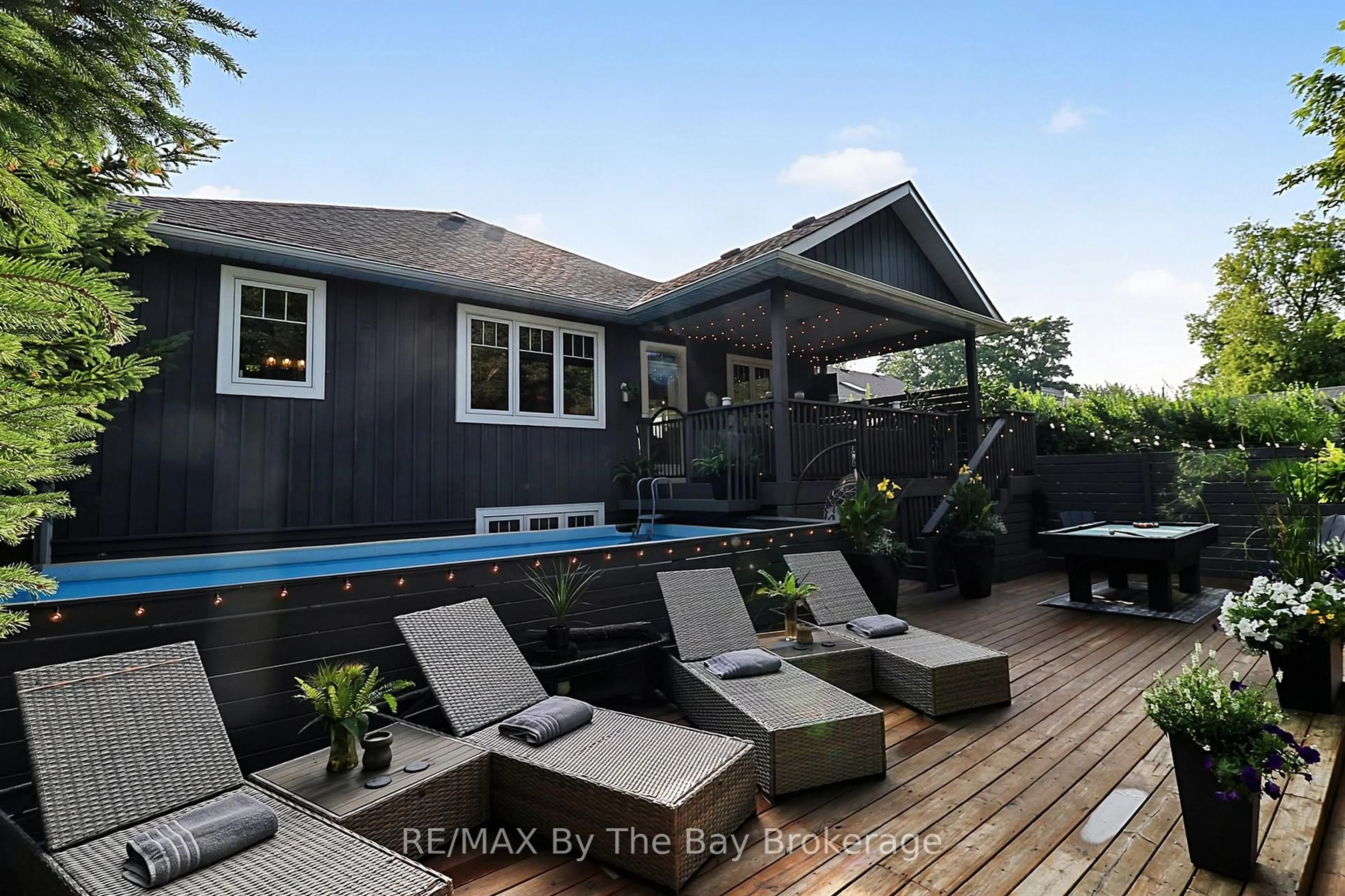 Patio, water/lake/river/ocean view for 320 Birch St, Collingwood Ontario L9Y 2V7