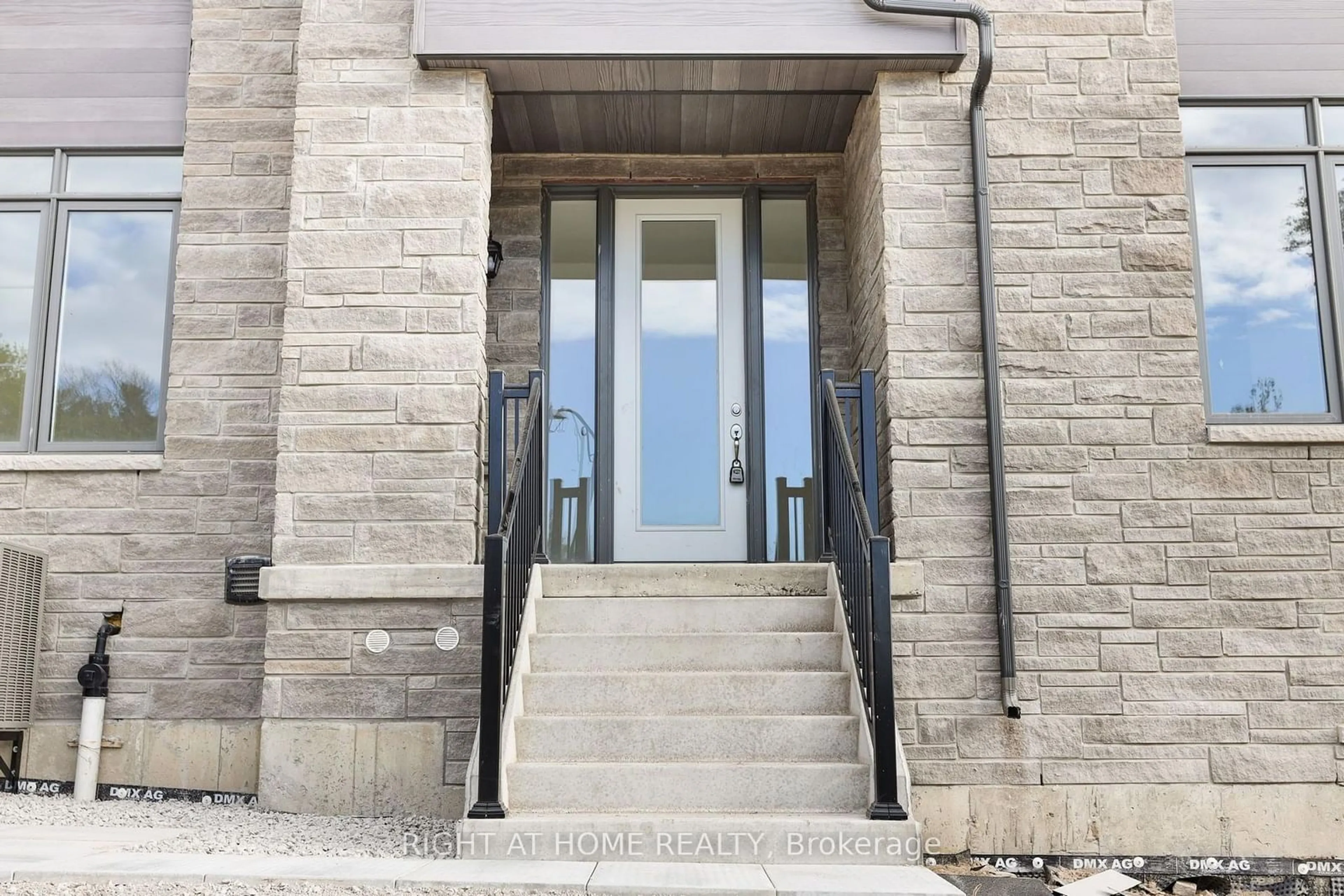 Unknown for 46 Bearberry Rd, Springwater Ontario L9X 2E1