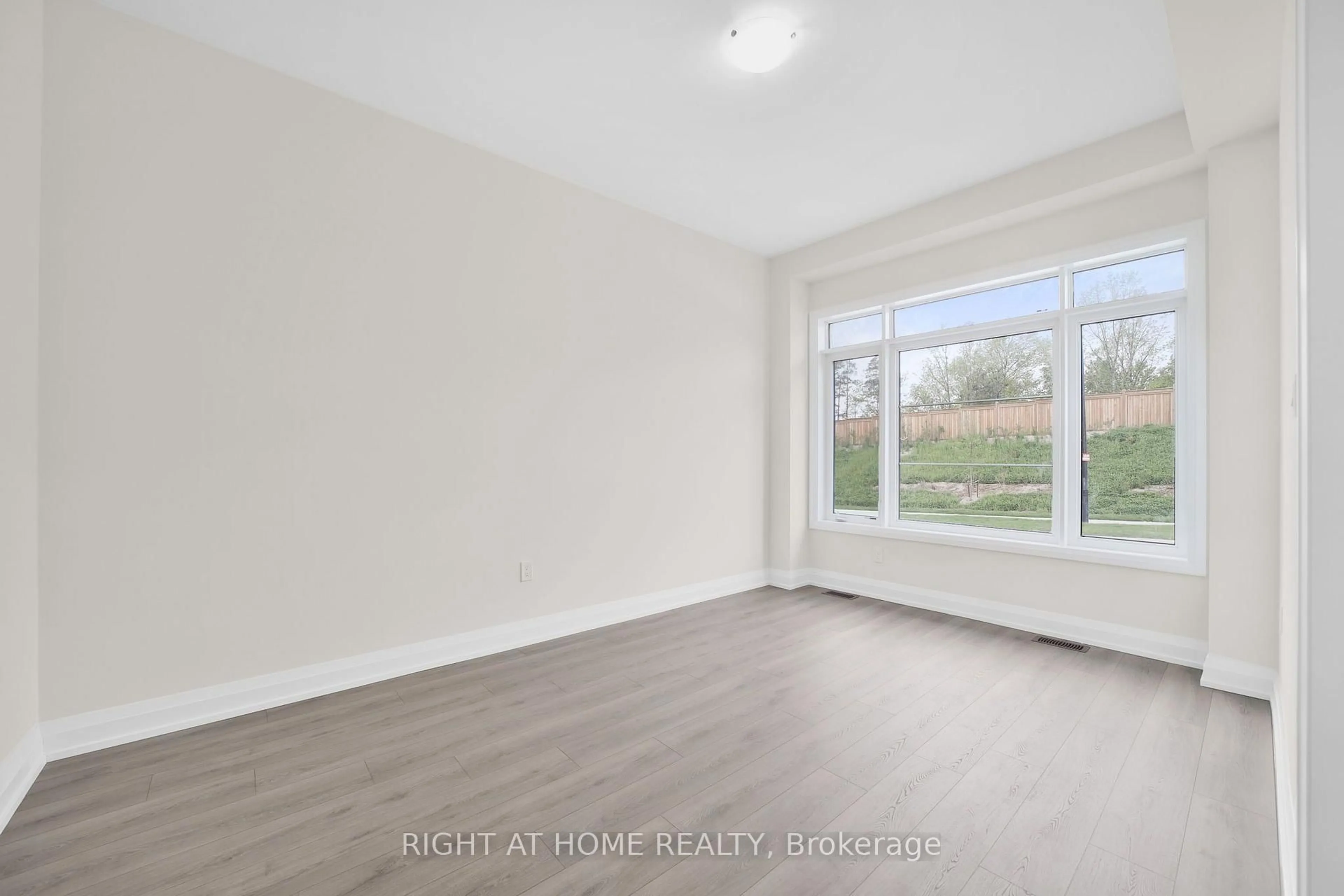 A pic of a room for 15 Calypso Ave, Springwater Ontario L9X 2E3