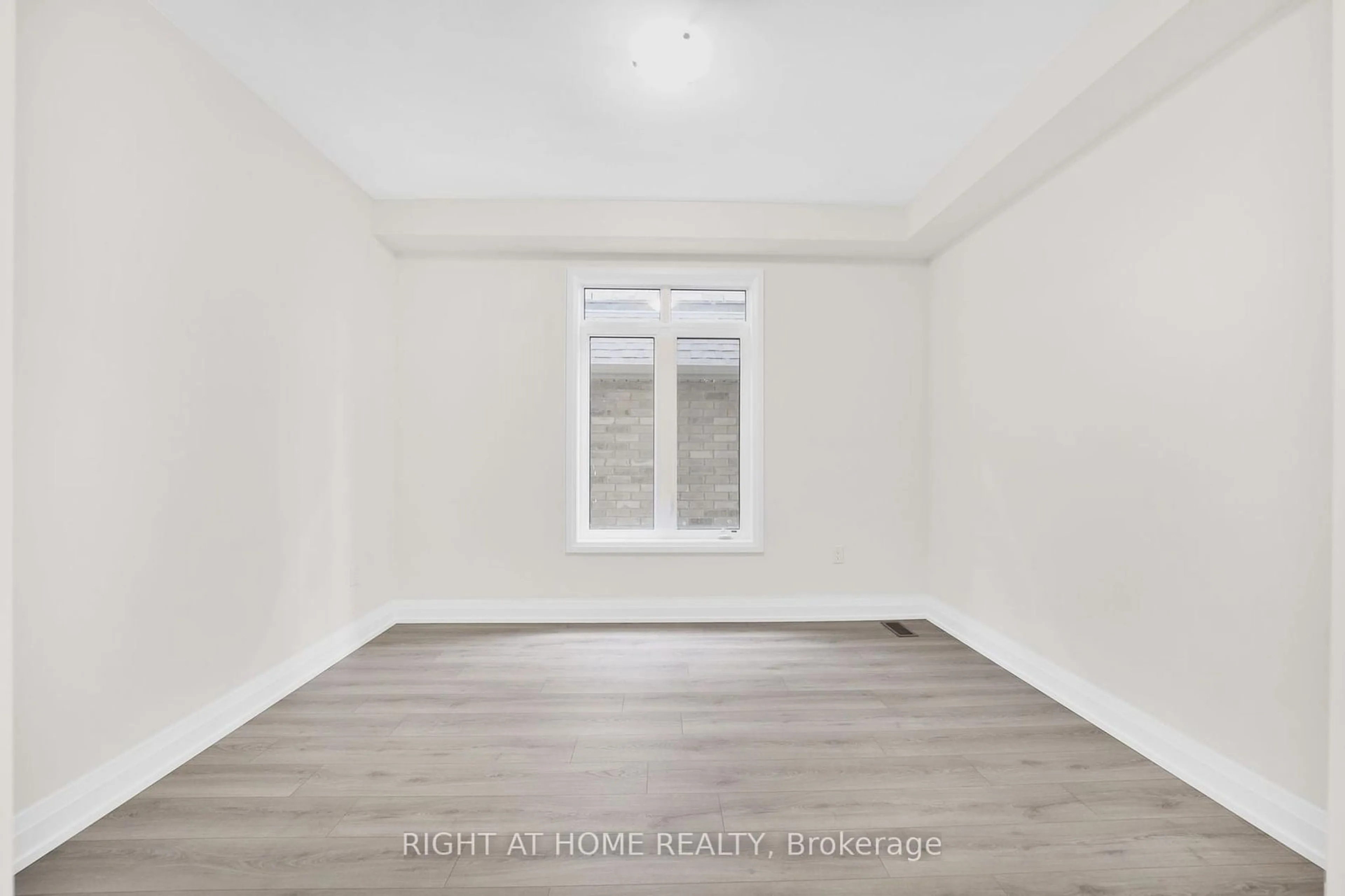 A pic of a room for 15 Calypso Ave, Springwater Ontario L9X 2E3