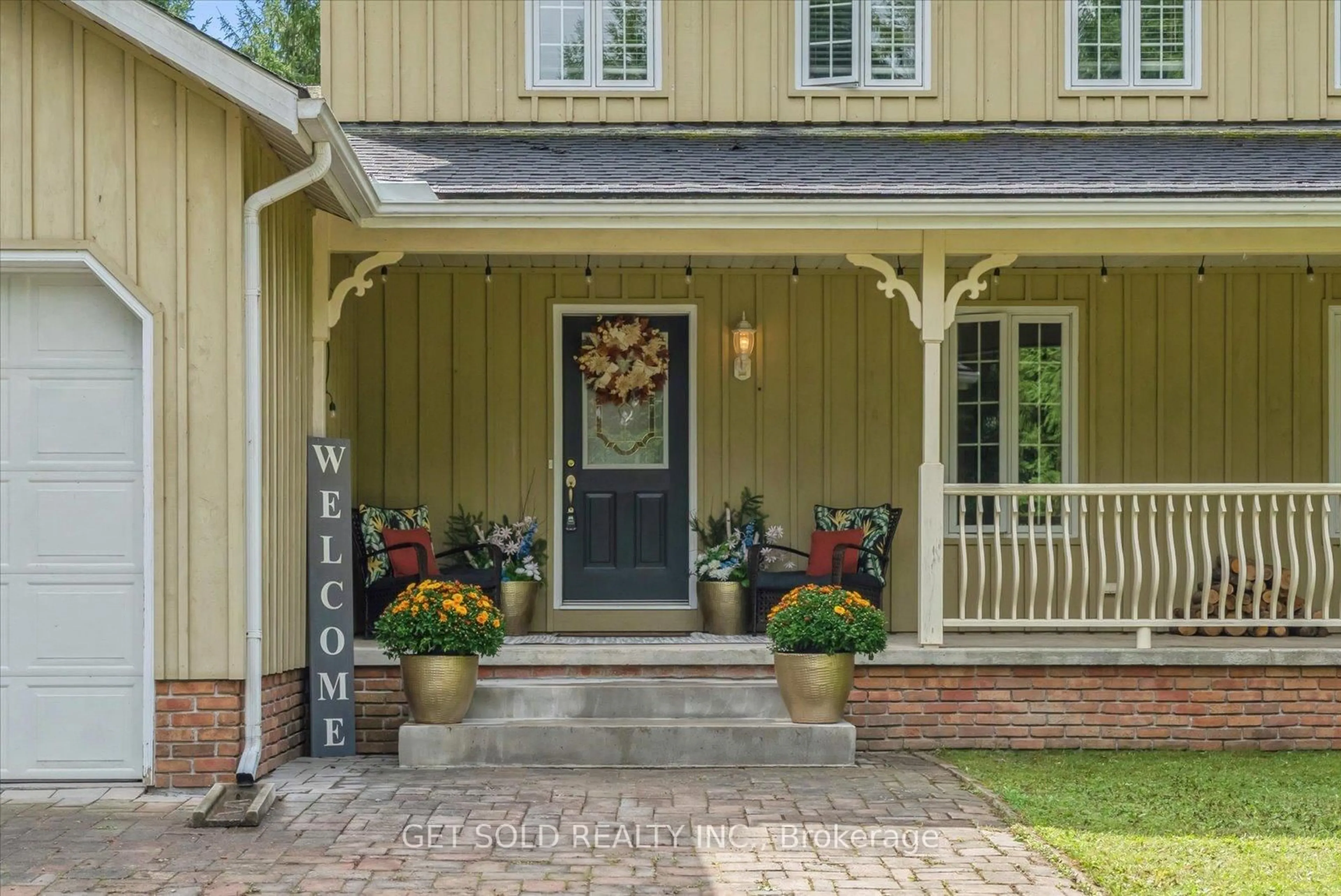 Indoor entryway for 77 Simcoe Rd, Ramara Ontario L0K 1B0