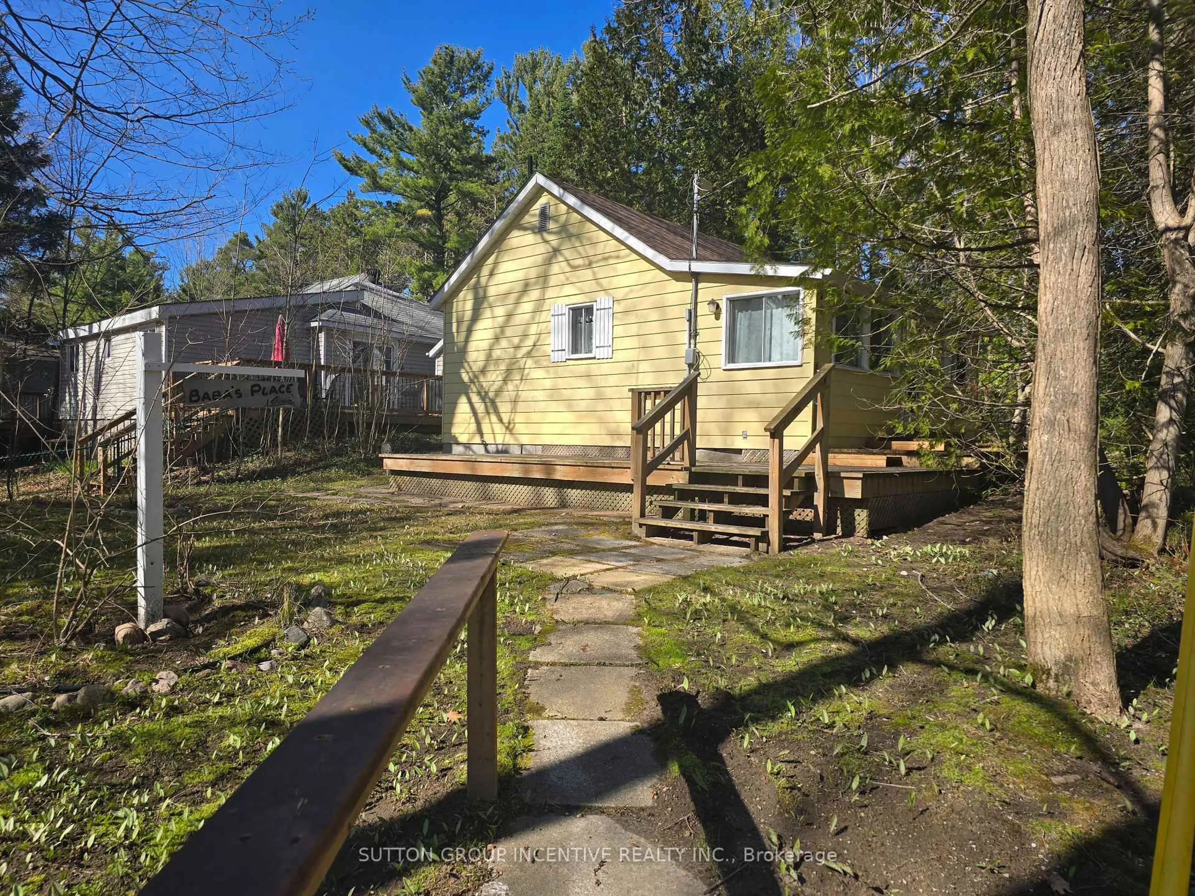 Shed for 18 Harras Ave, Tiny Ontario L0L 2J0